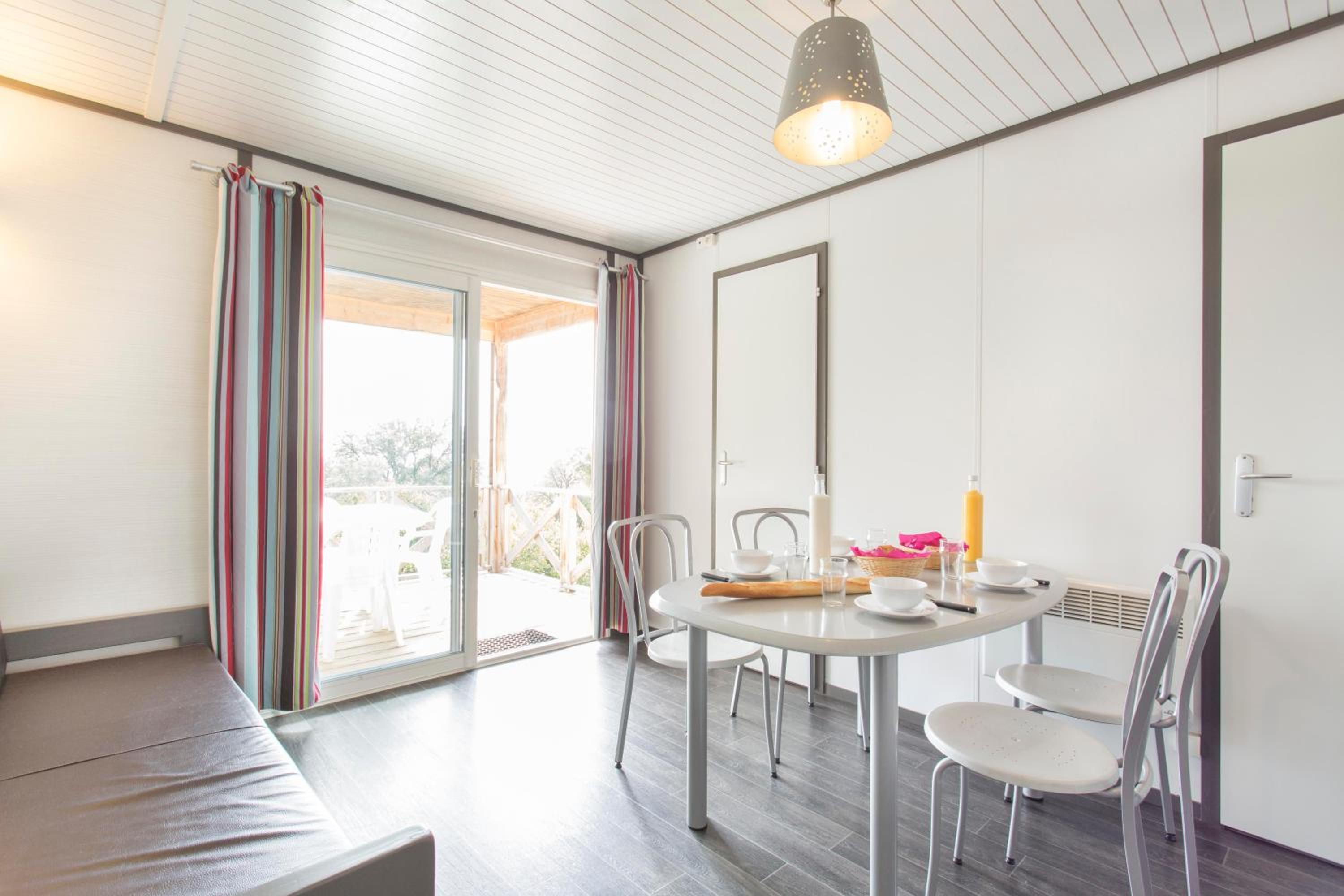 Three-Bedroom Chalet (6 persons) photo 1