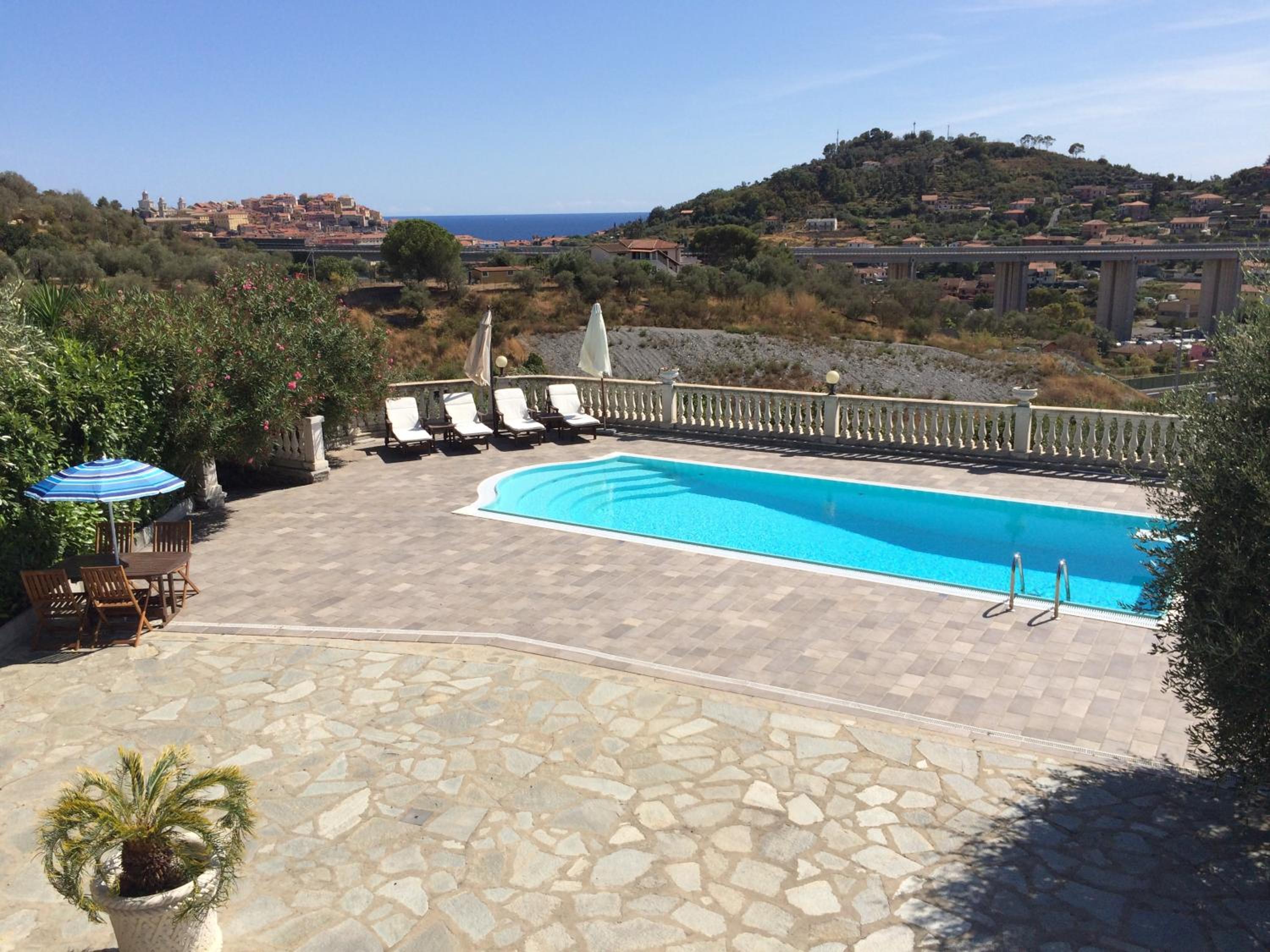 Villa with Private Pool photo 3