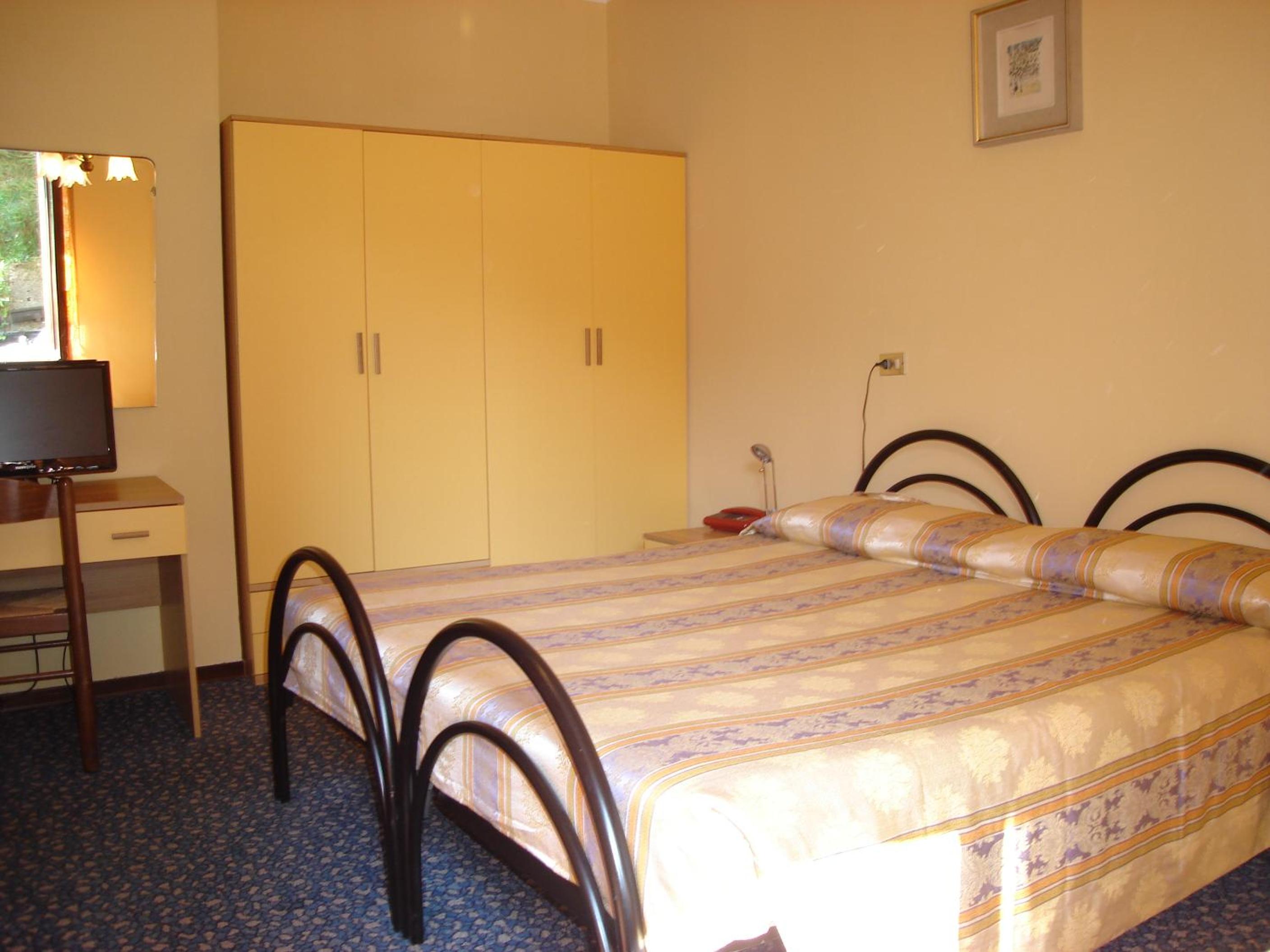 Twin Room photo 2