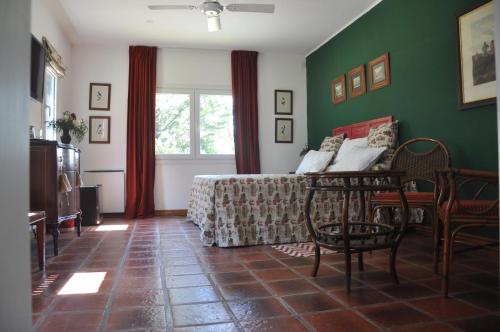 Superior Deluxe Double or Twin Room  photo 3