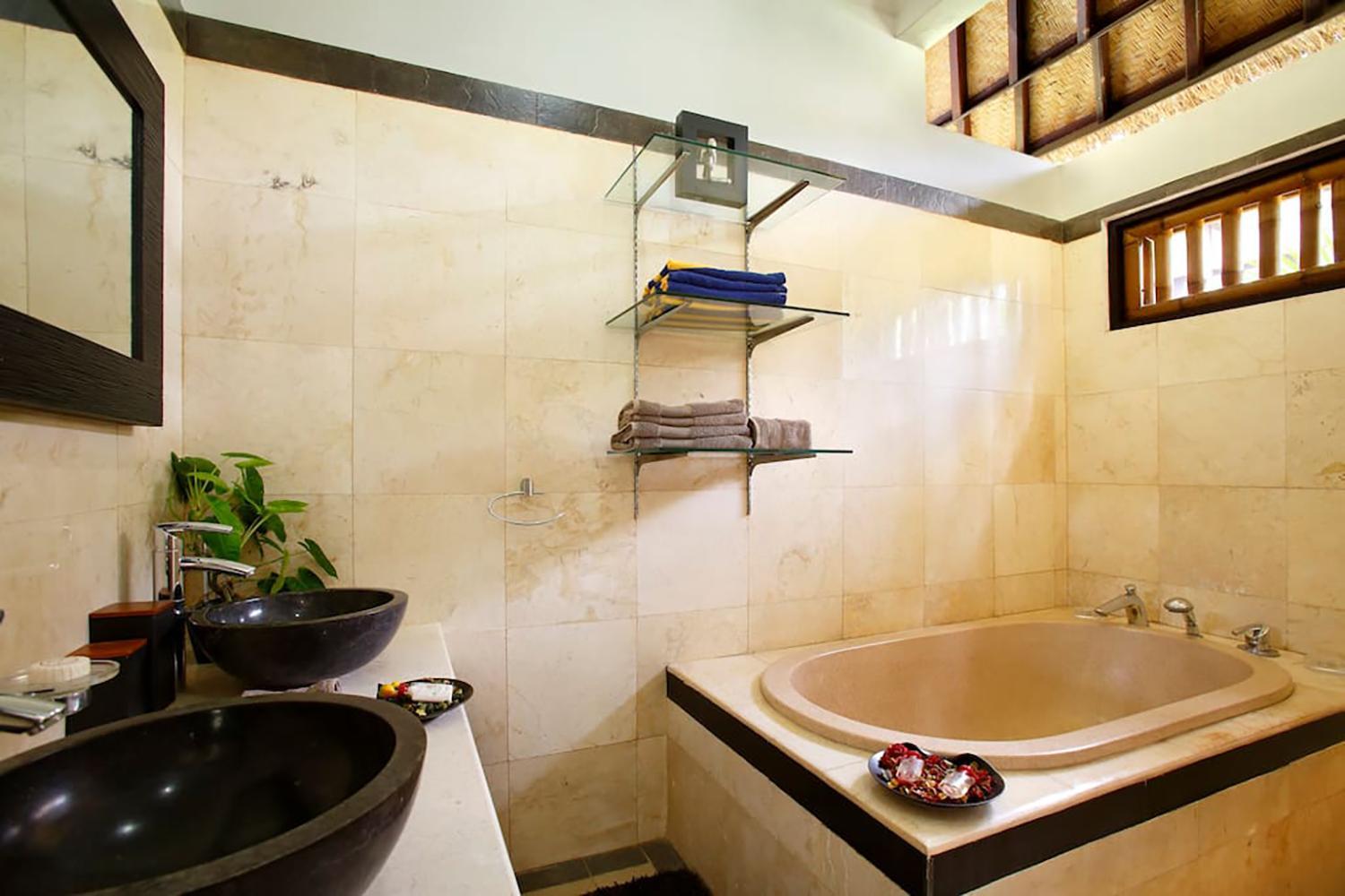 Two-Bedroom Beach Villa - Photo 10