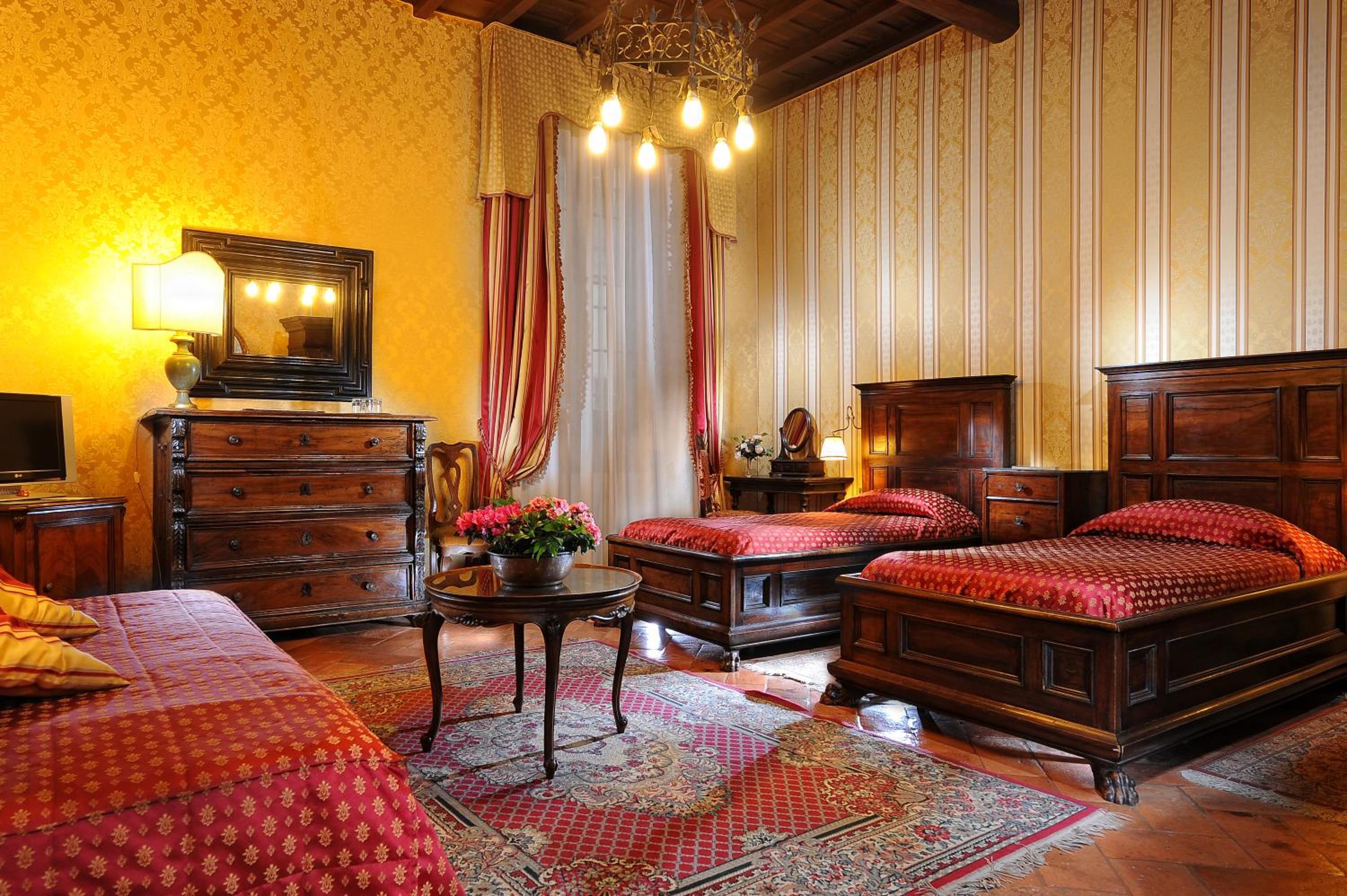 Exclusive Triple Room photo 2