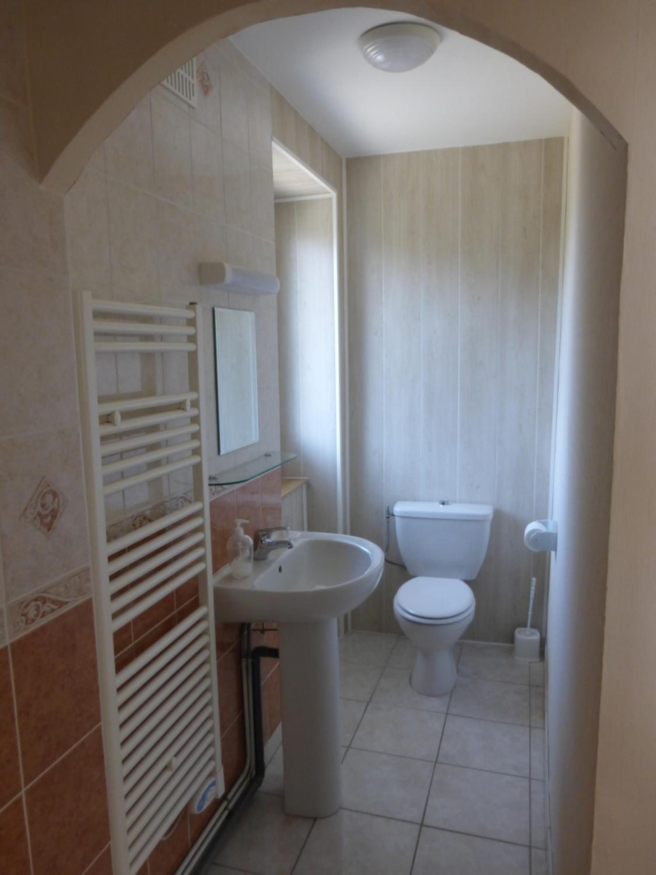 Large Double or Twin Room photo 3
