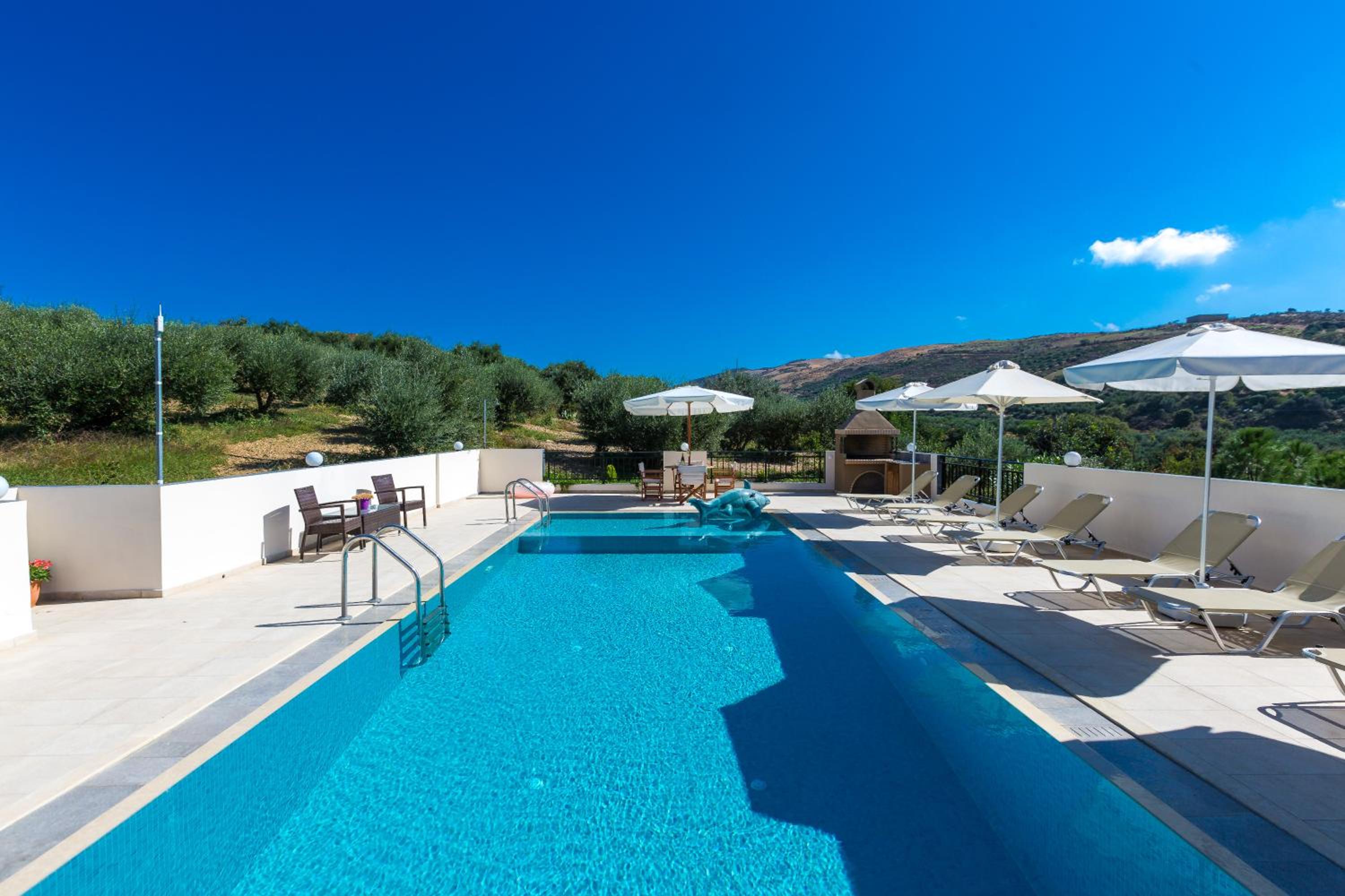 Villa with Private Pool photo 3