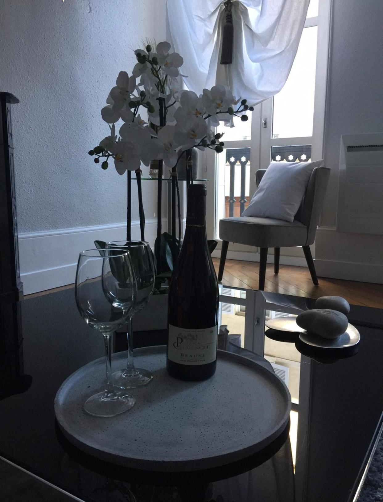 Apartment photo 2