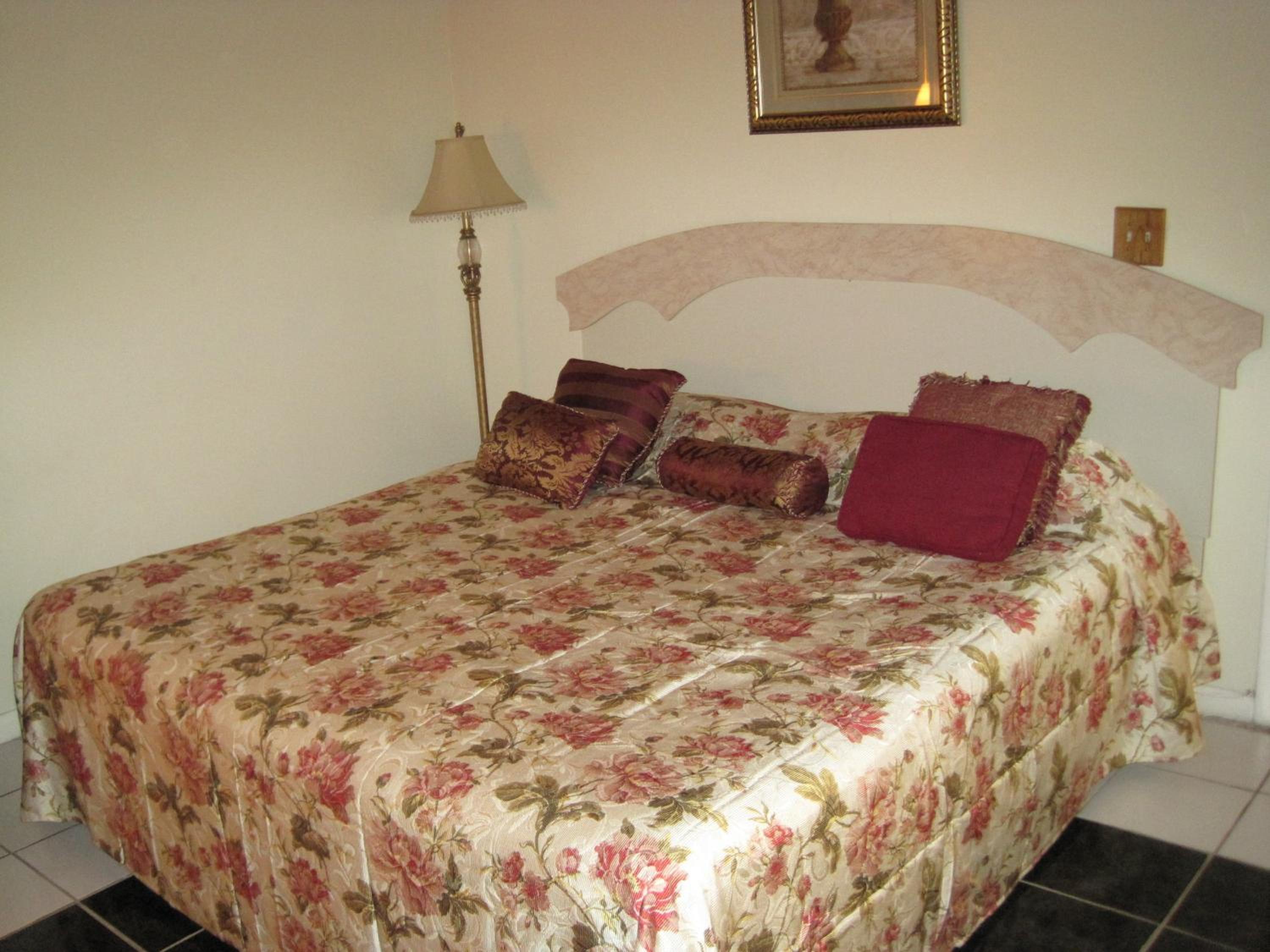 Deluxe Three-Bedroom/ 2 Storey Villa 2.5 bathrooms photo 2