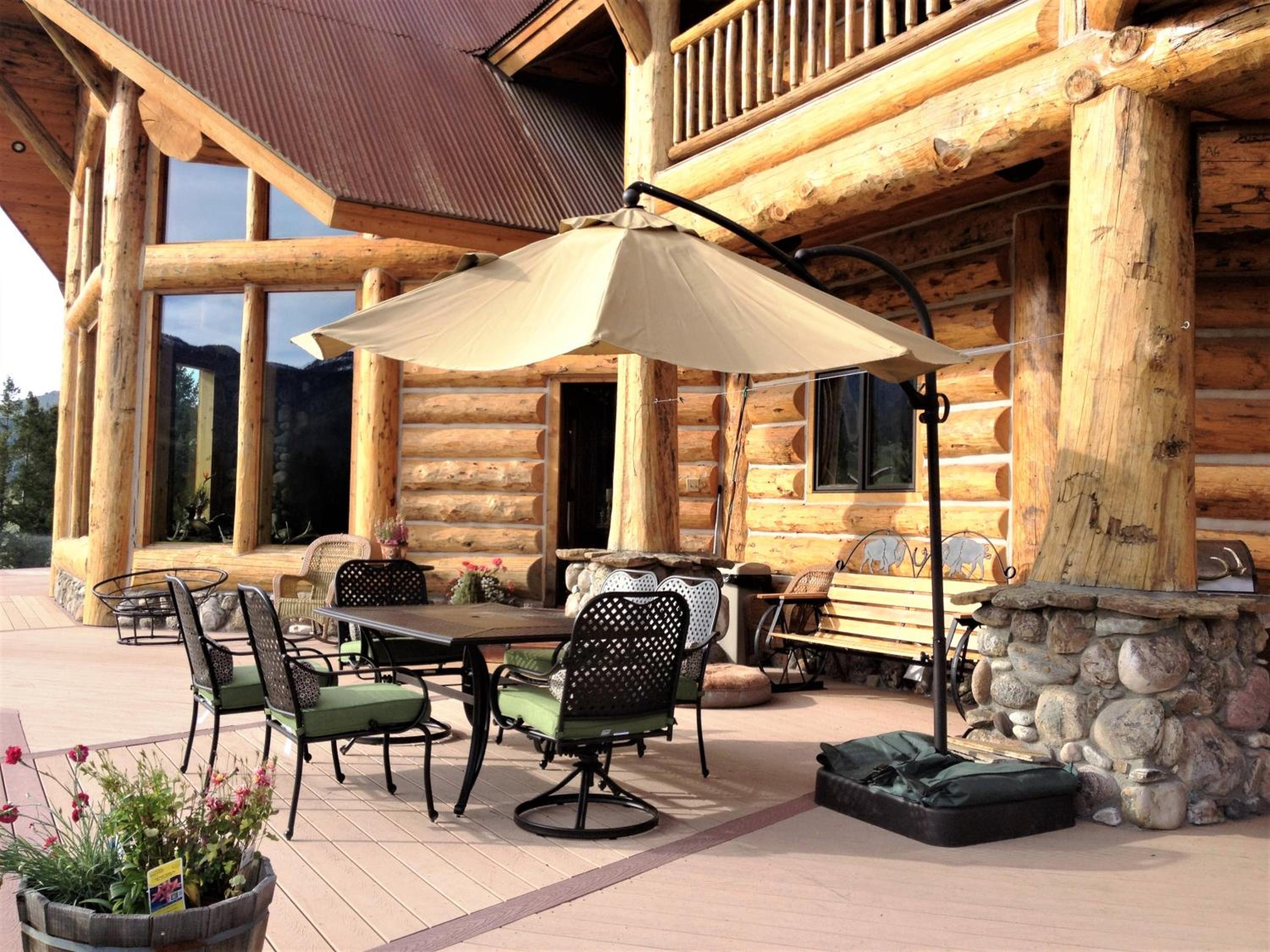 Seven-Bedroom House photo 2