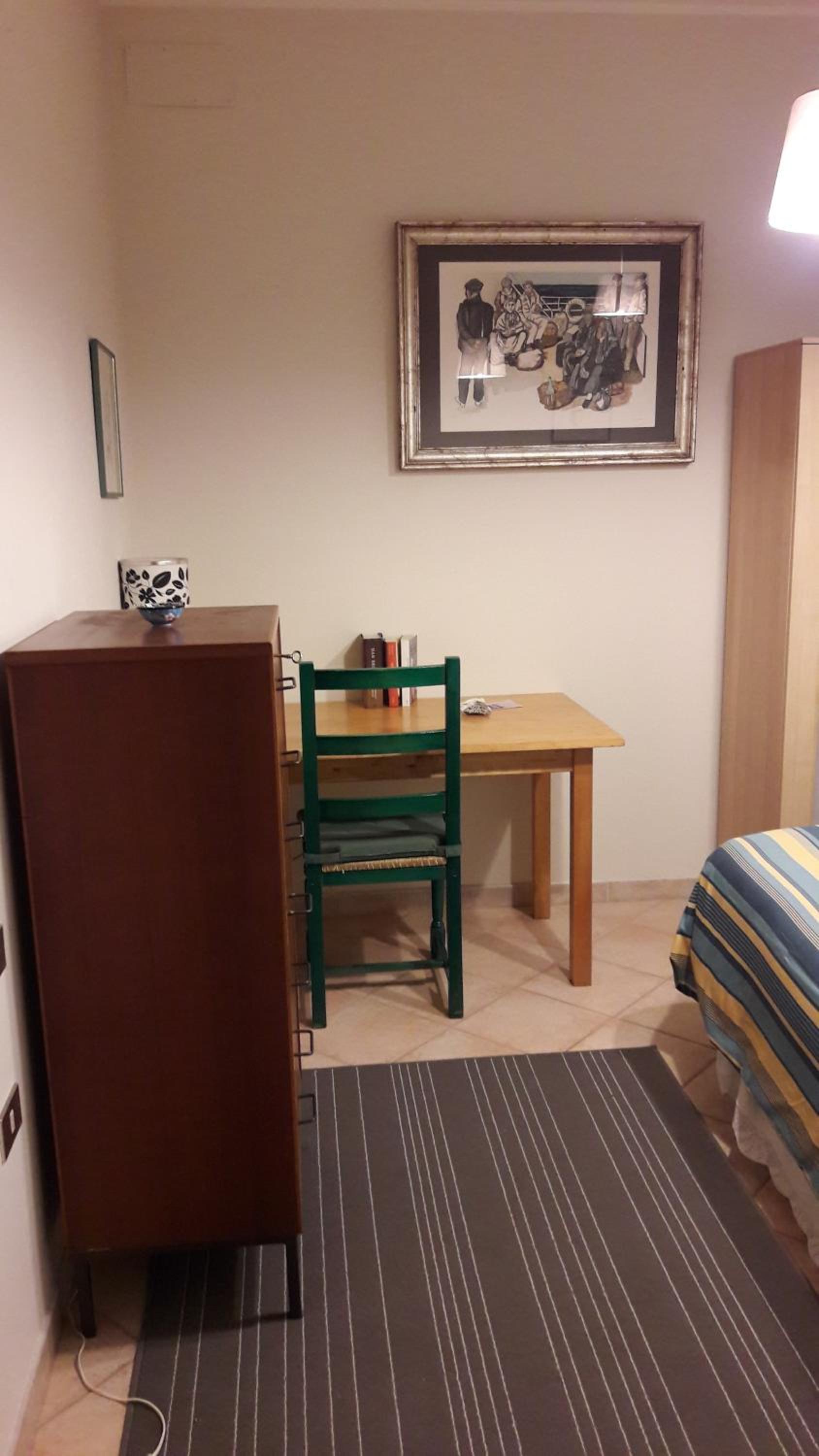 Single Room photo 1