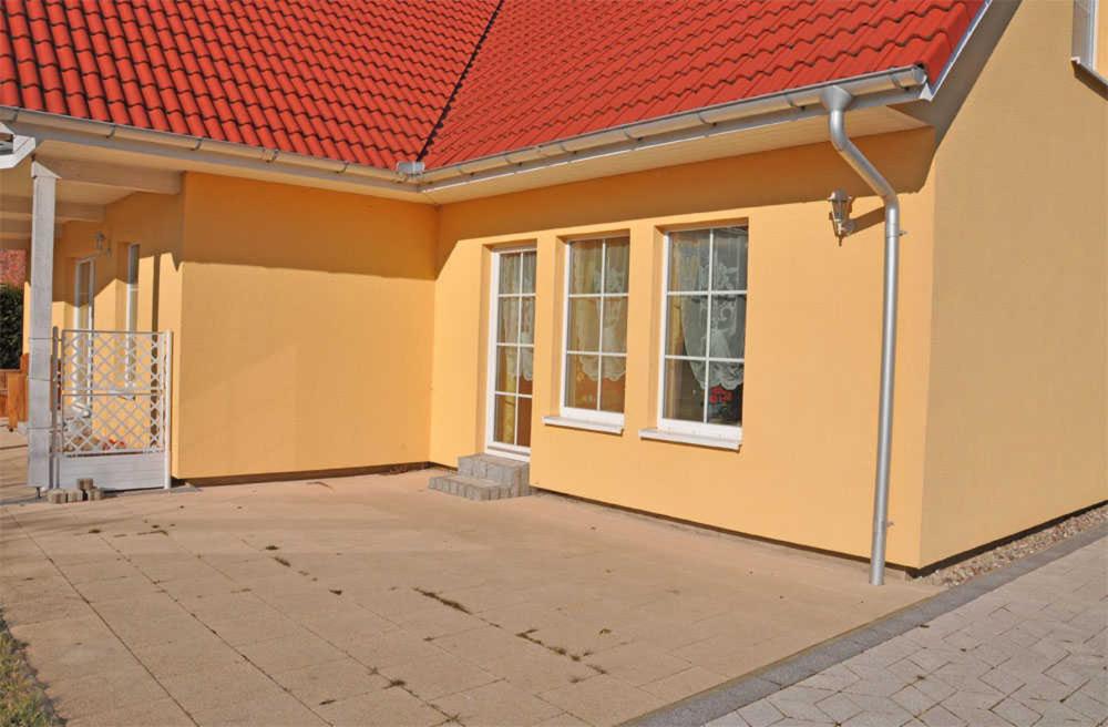 Two-Bedroom House photo 3