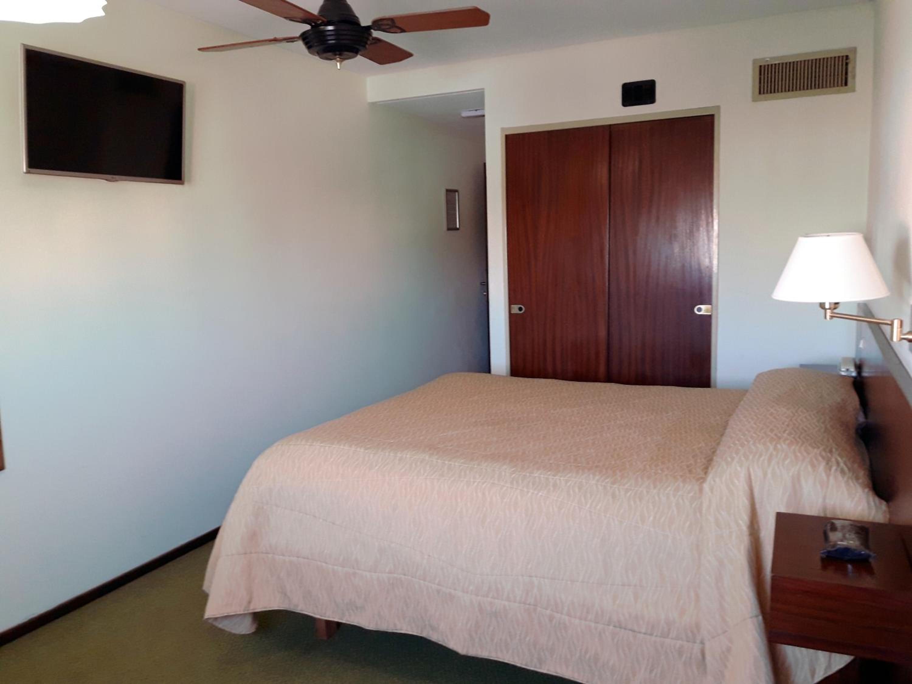 Classic Triple Room photo 3