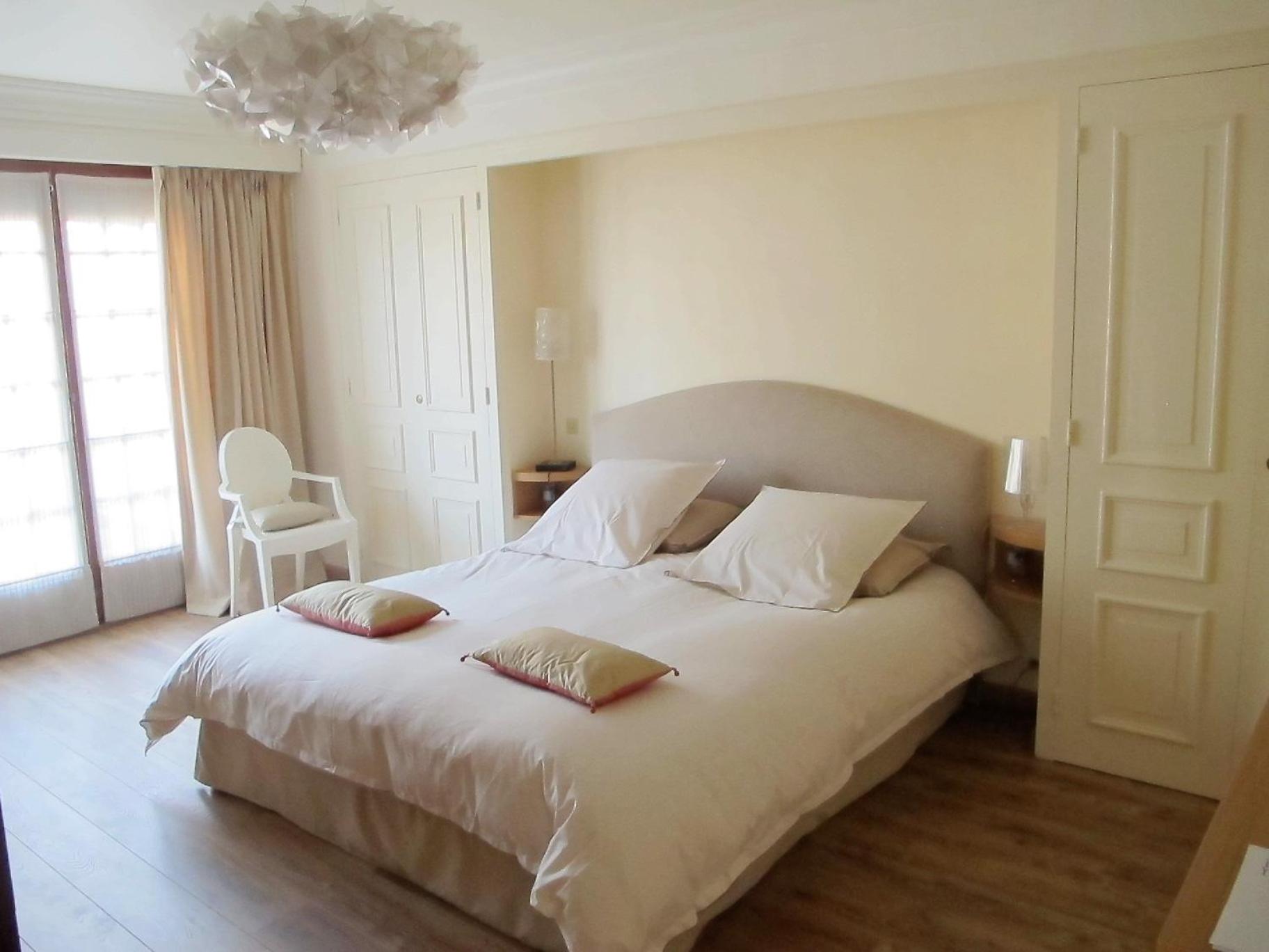 King Suite photo 2