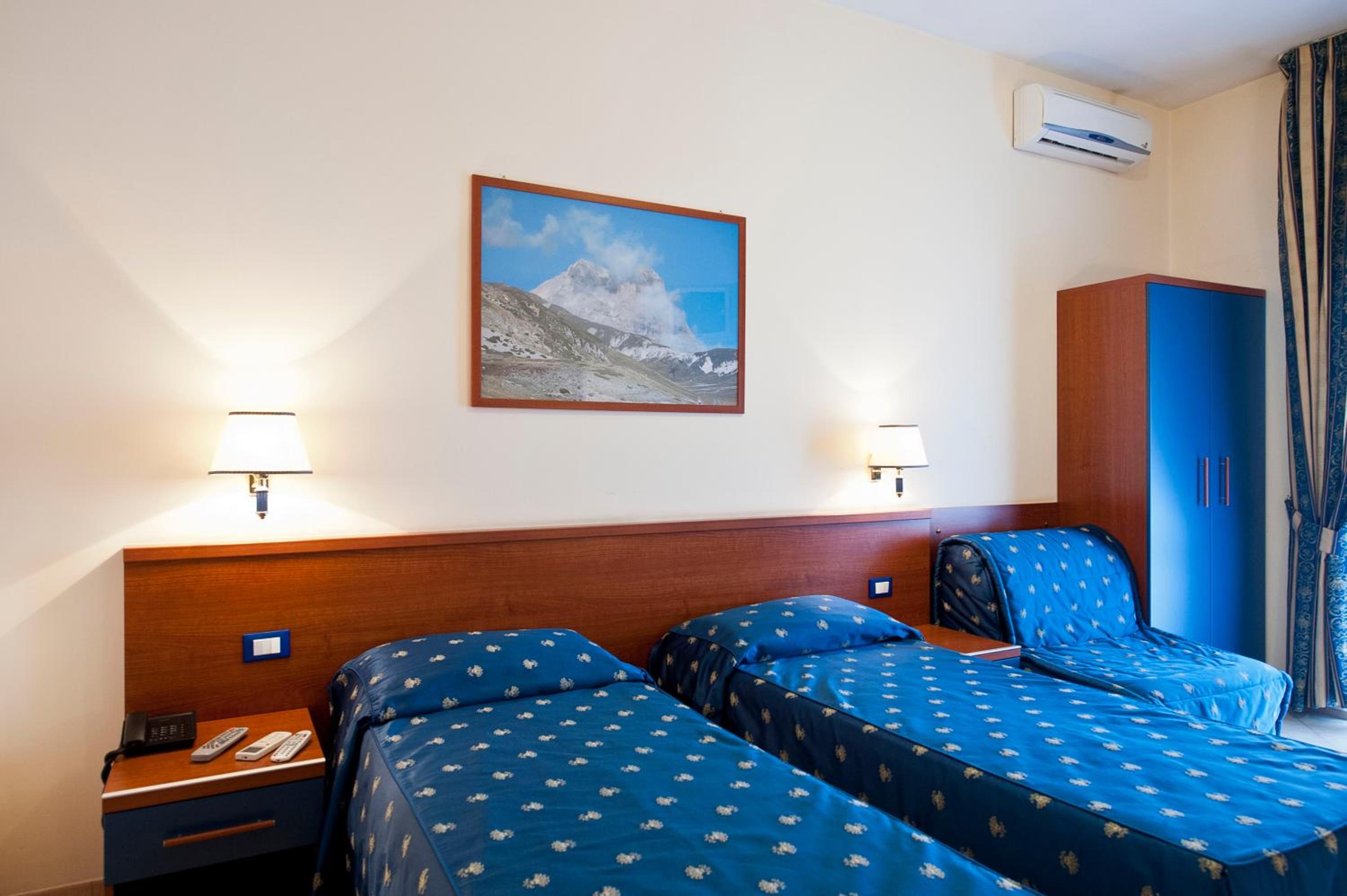 Triple Room photo 3