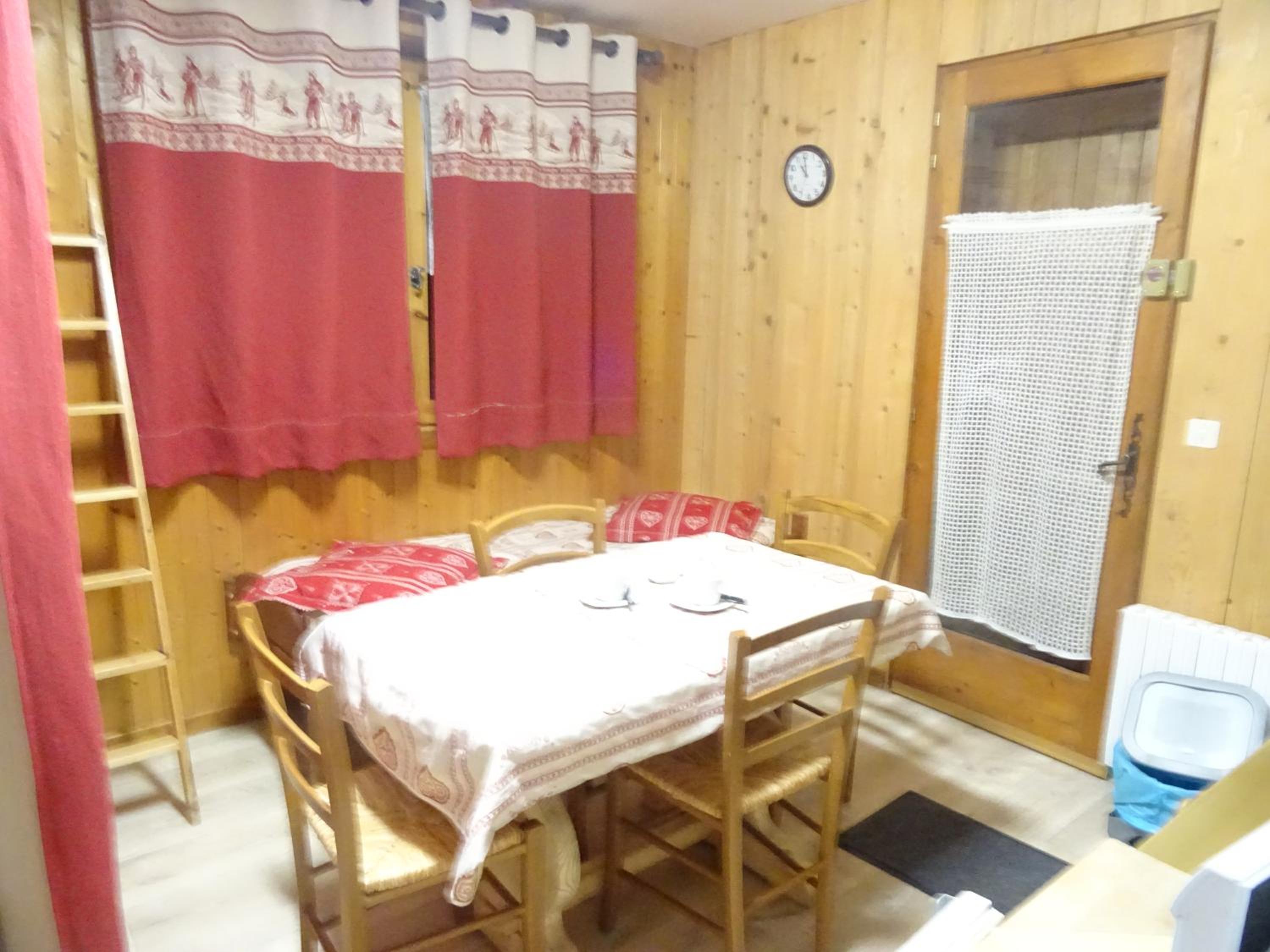 Studio (3 Adults)