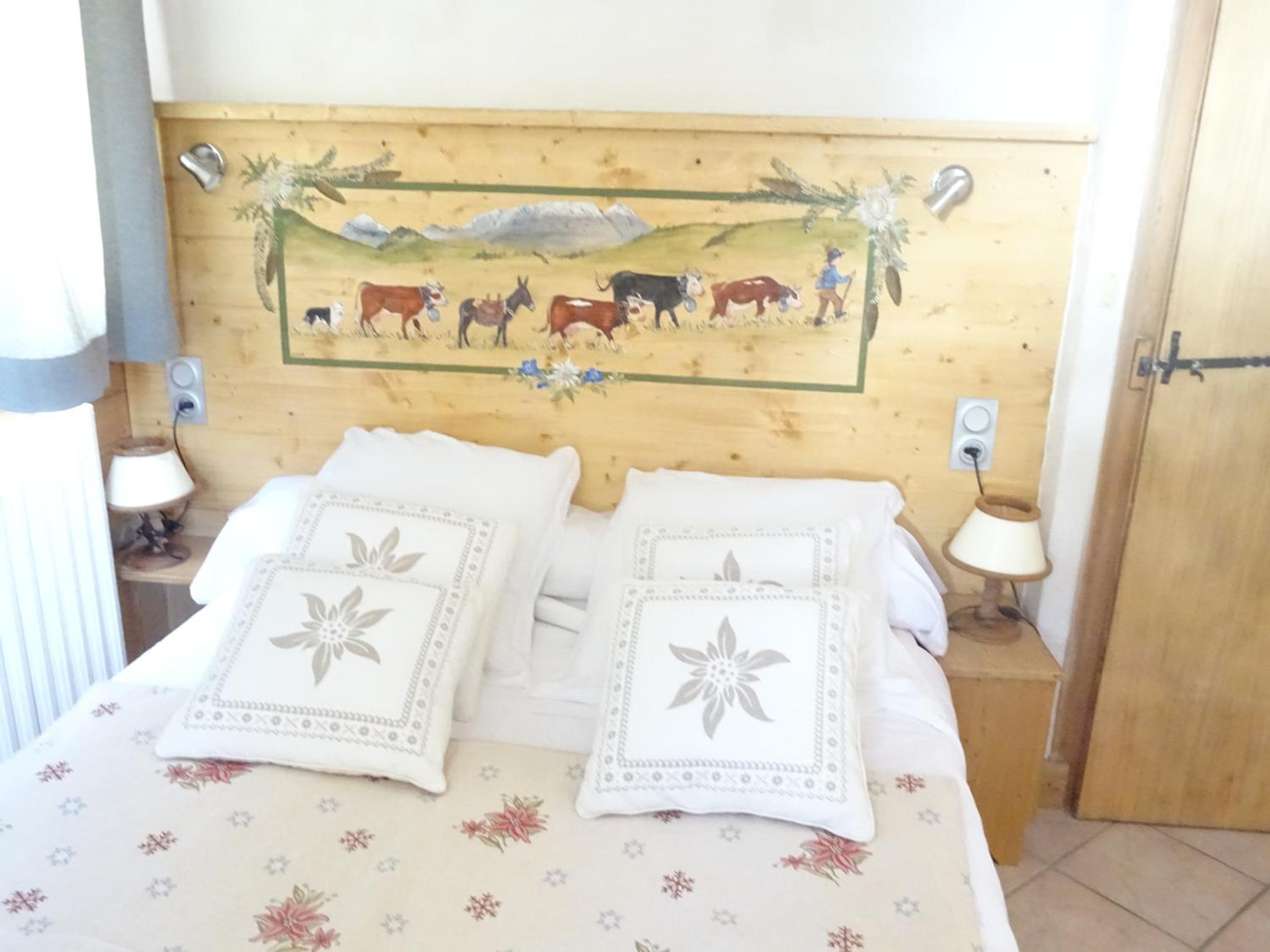 Two-Bedroom Apartment (6 Adults)