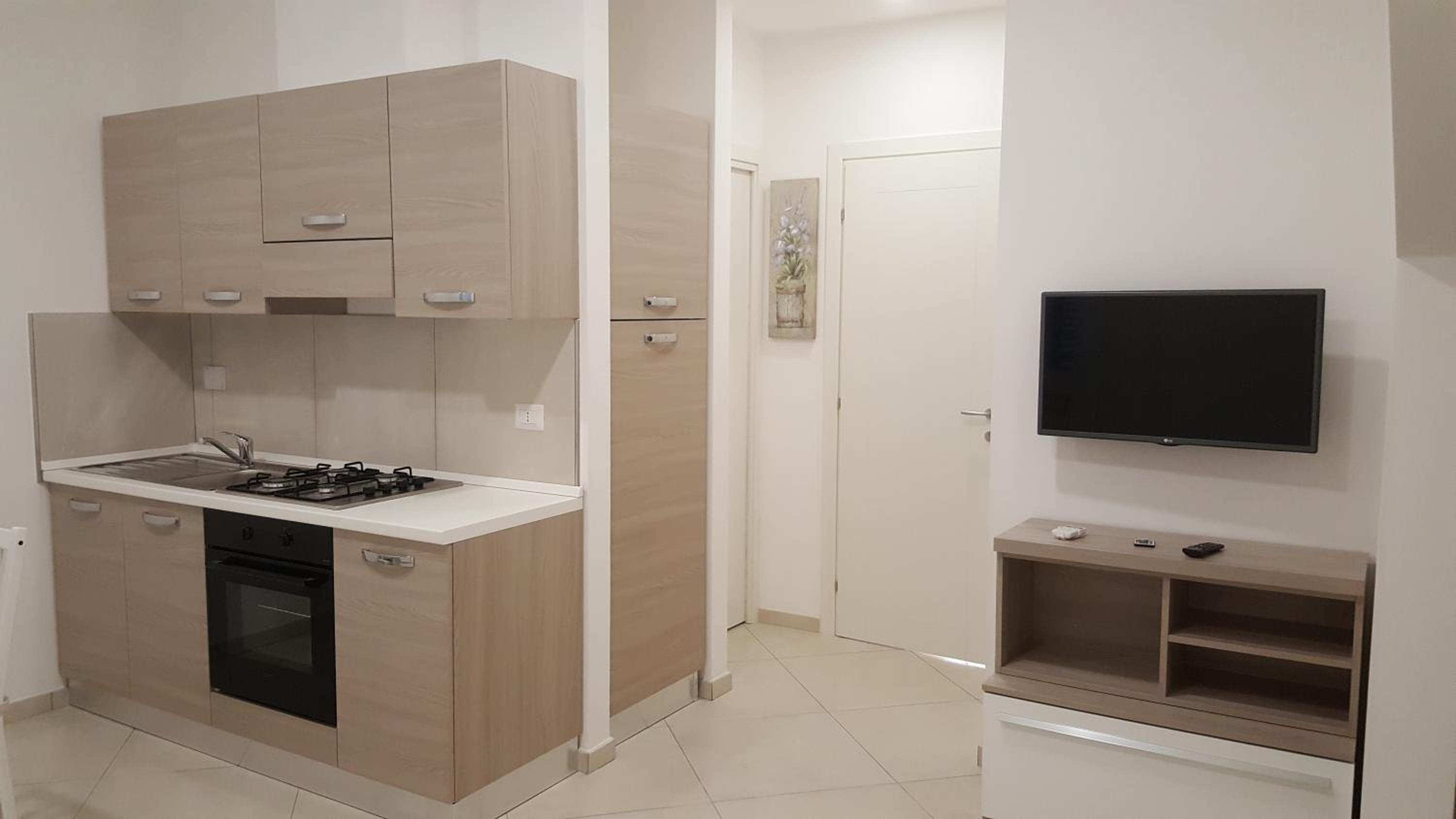 Studio Apartment photo 2