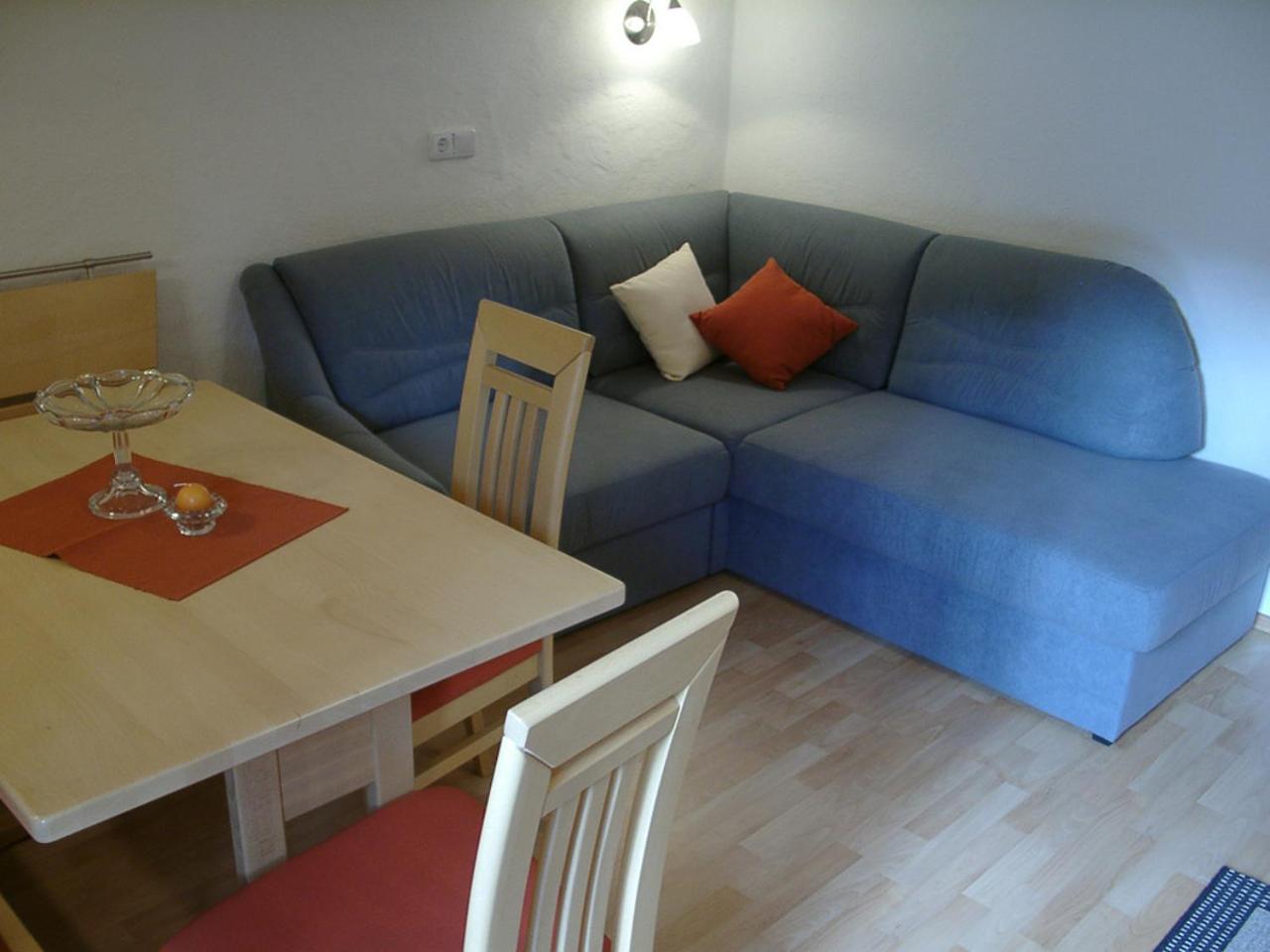 One-Bedroom Apartment photo 3