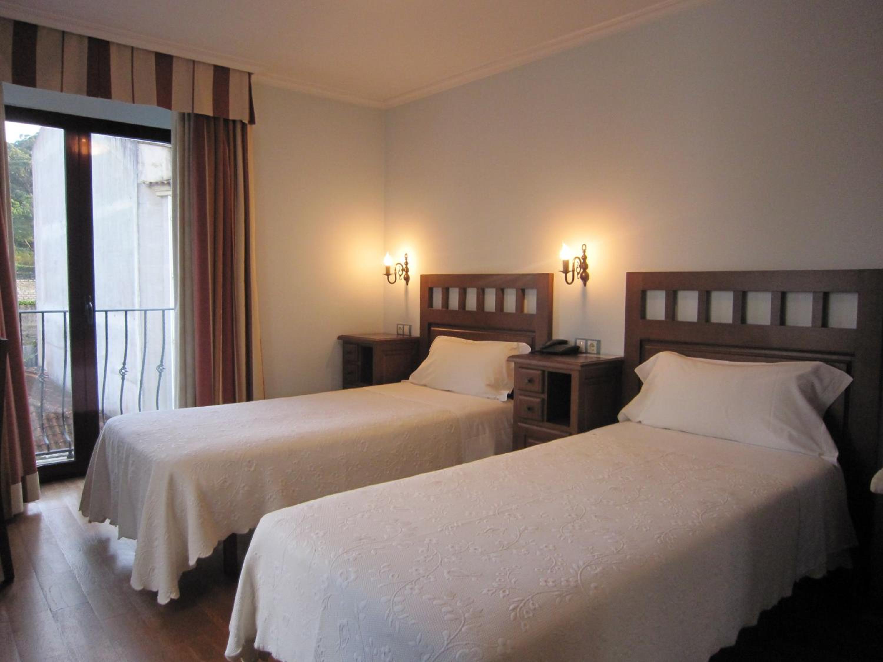 Double Room - Photo 6