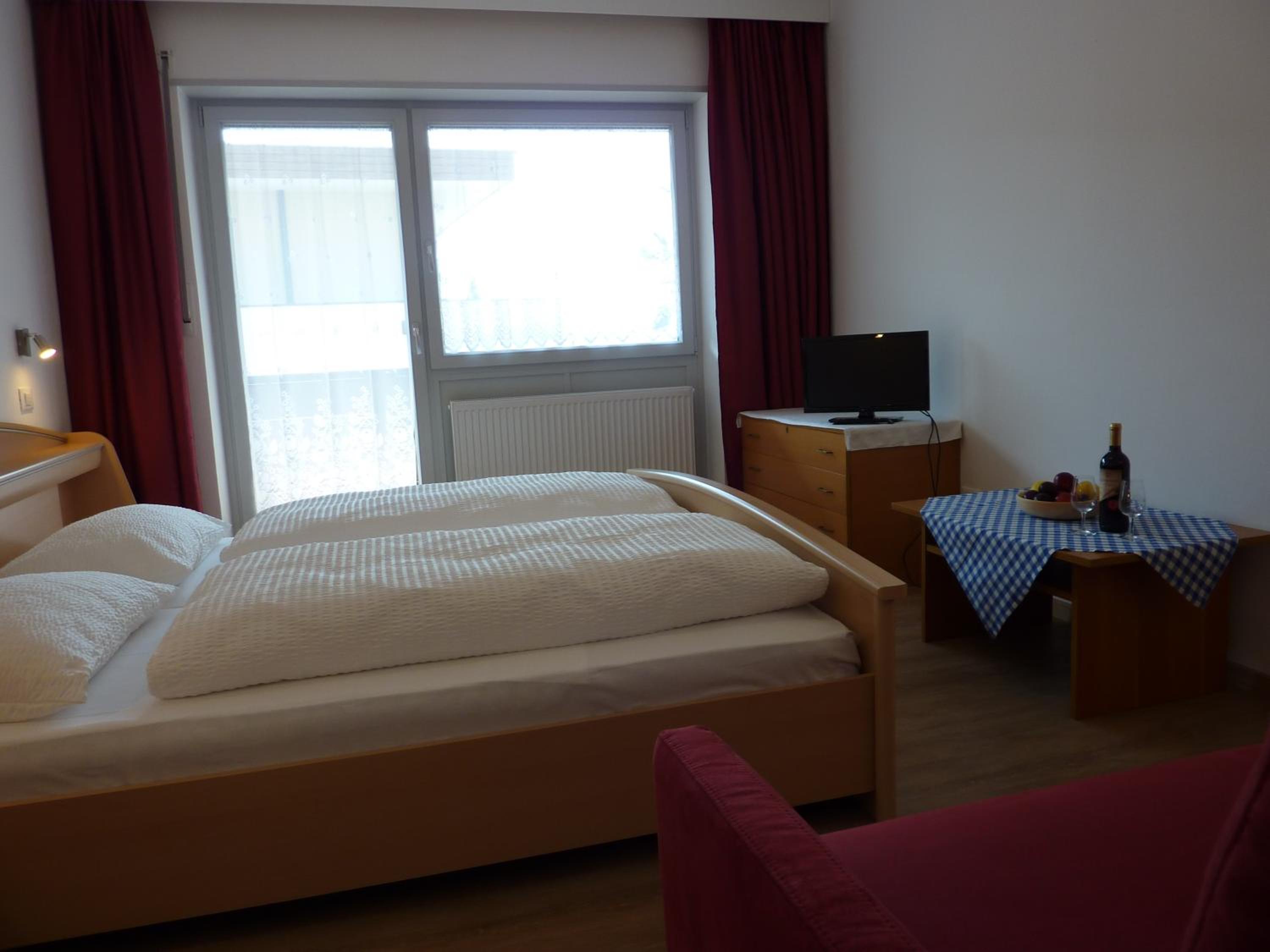 Apartment photo 1