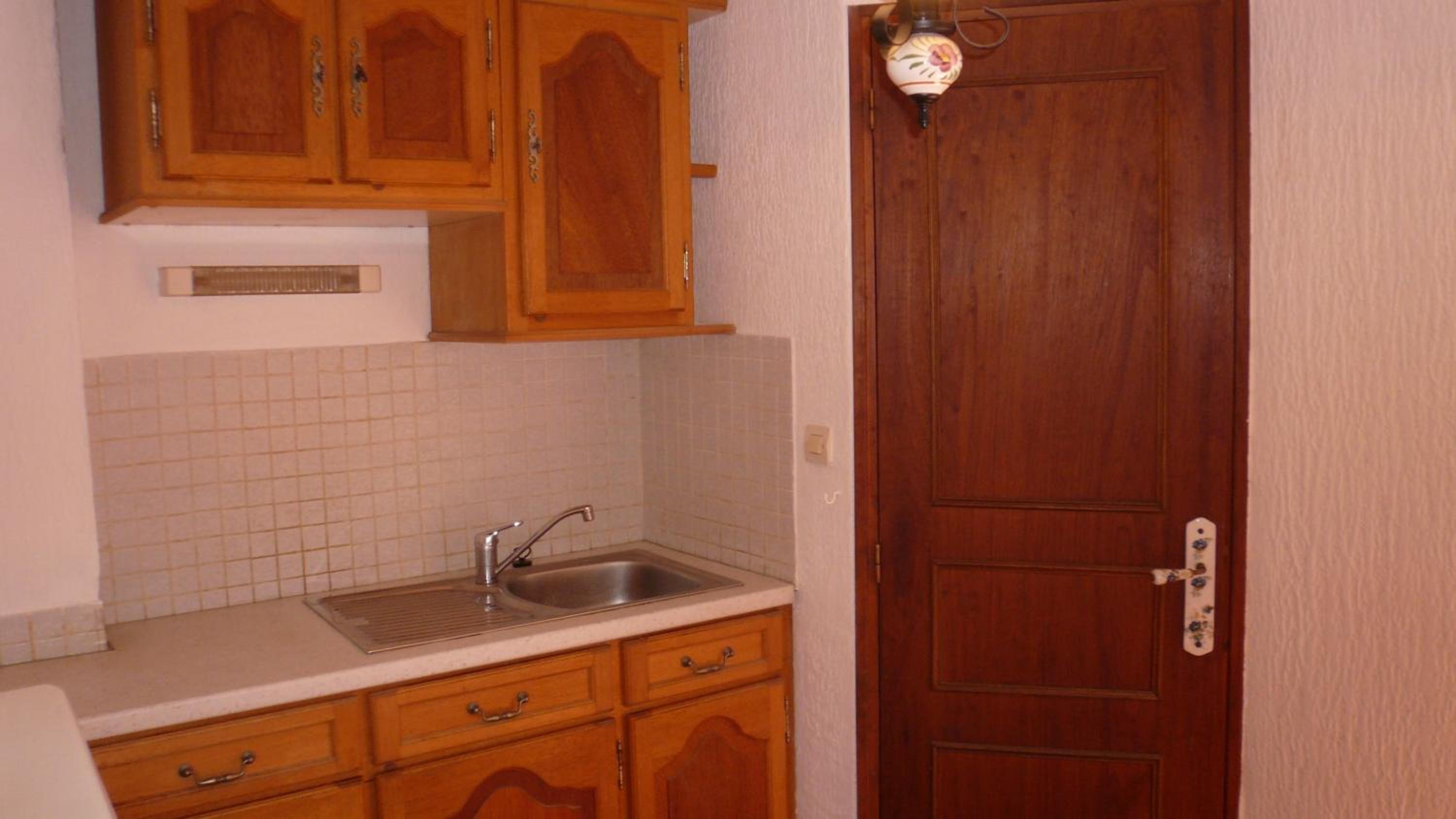 One-Bedroom Apartment with Balcony - Ruelle Du Malonat