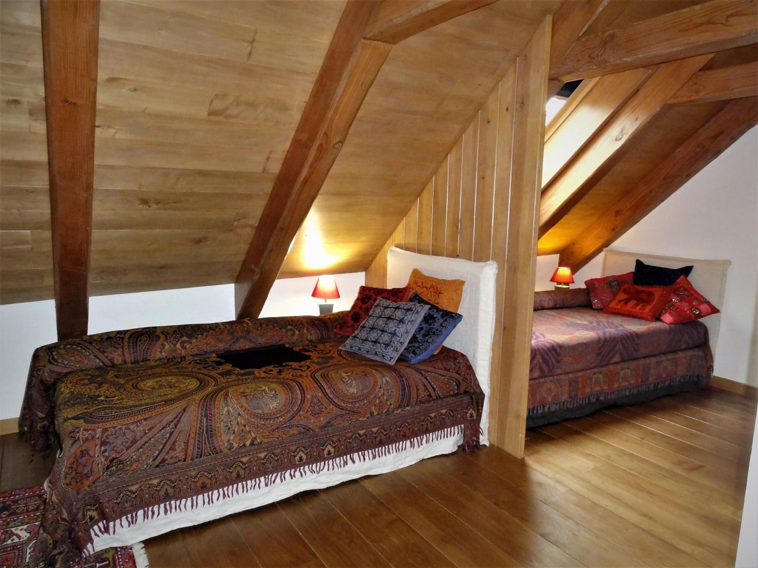 Three-Bedroom House photo 3