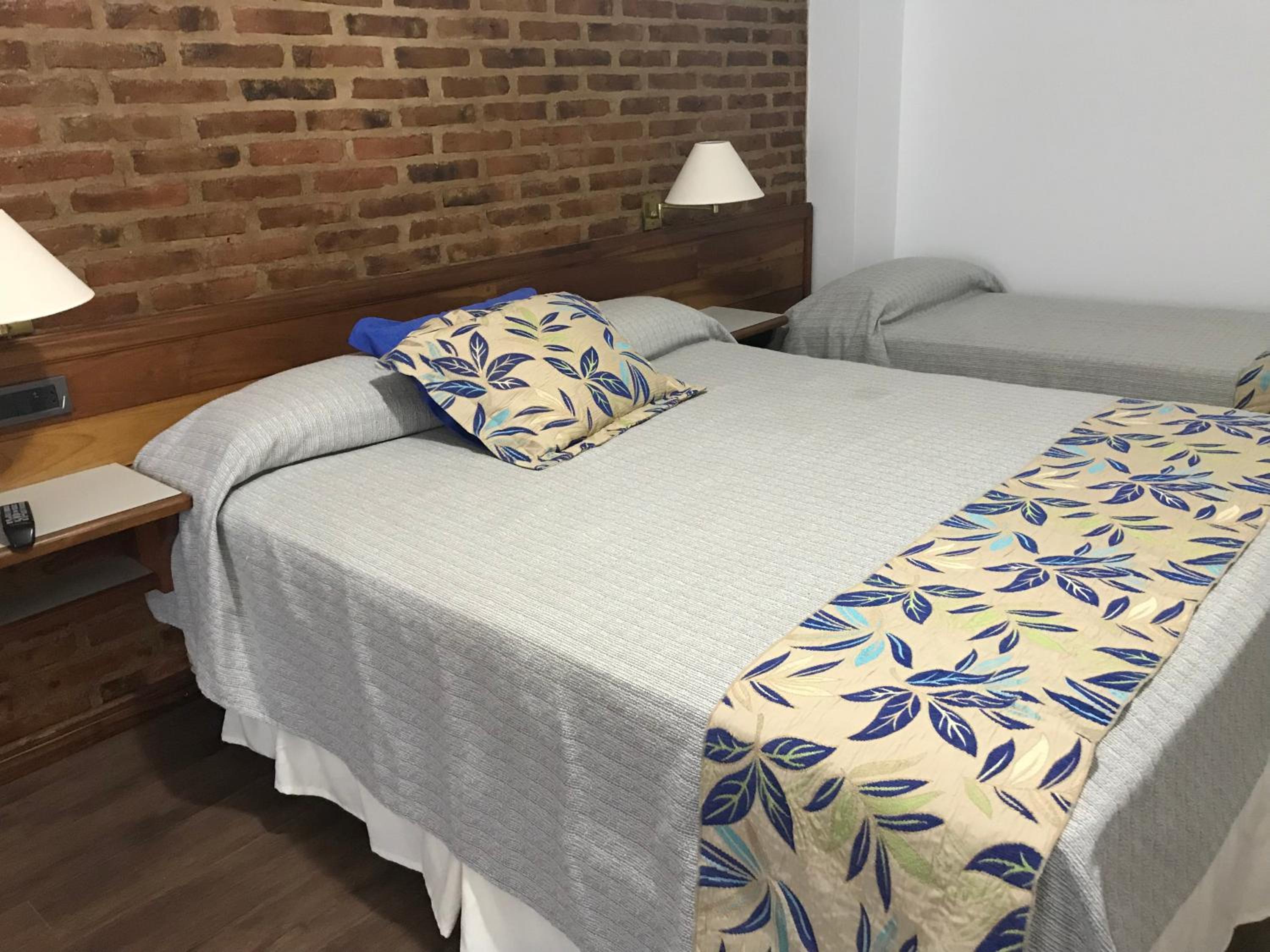 Standard Quadruple Room photo 2