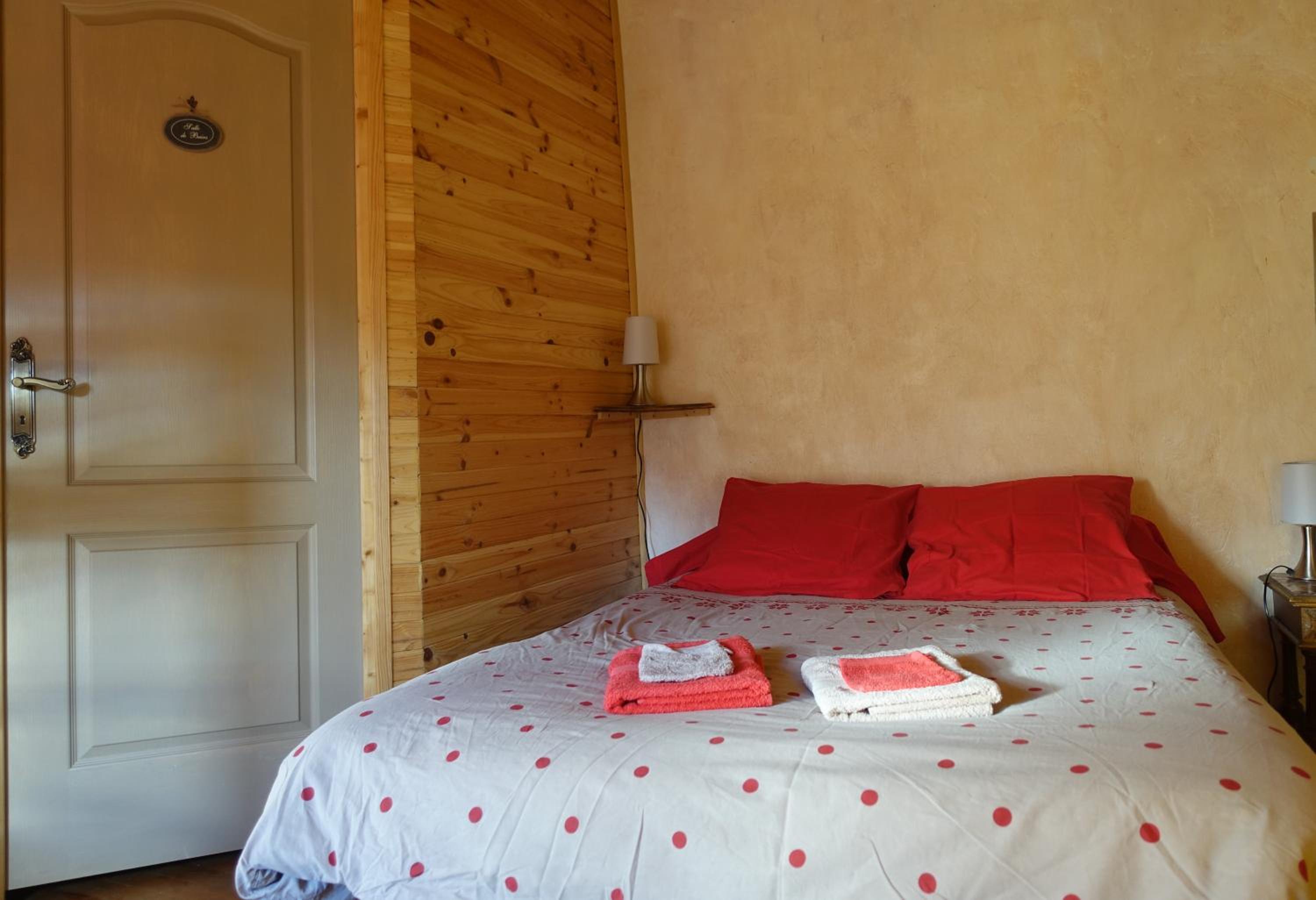 Quadruple Room with Private Bathroom