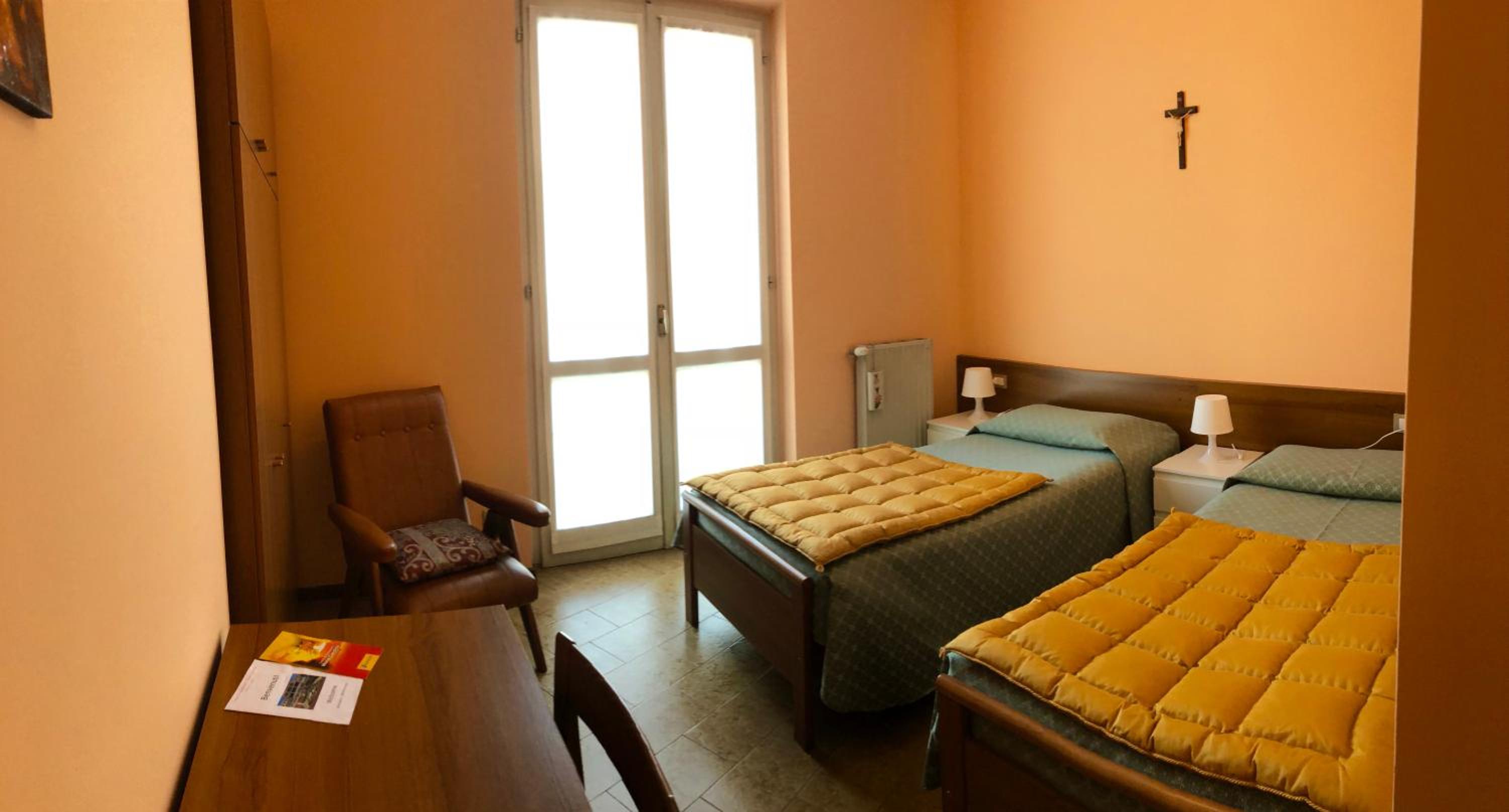 Twin Room photo 1