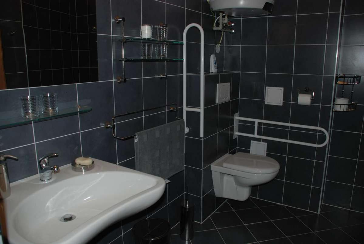 One-Bedroom Apartment (2 Adults) photo 3