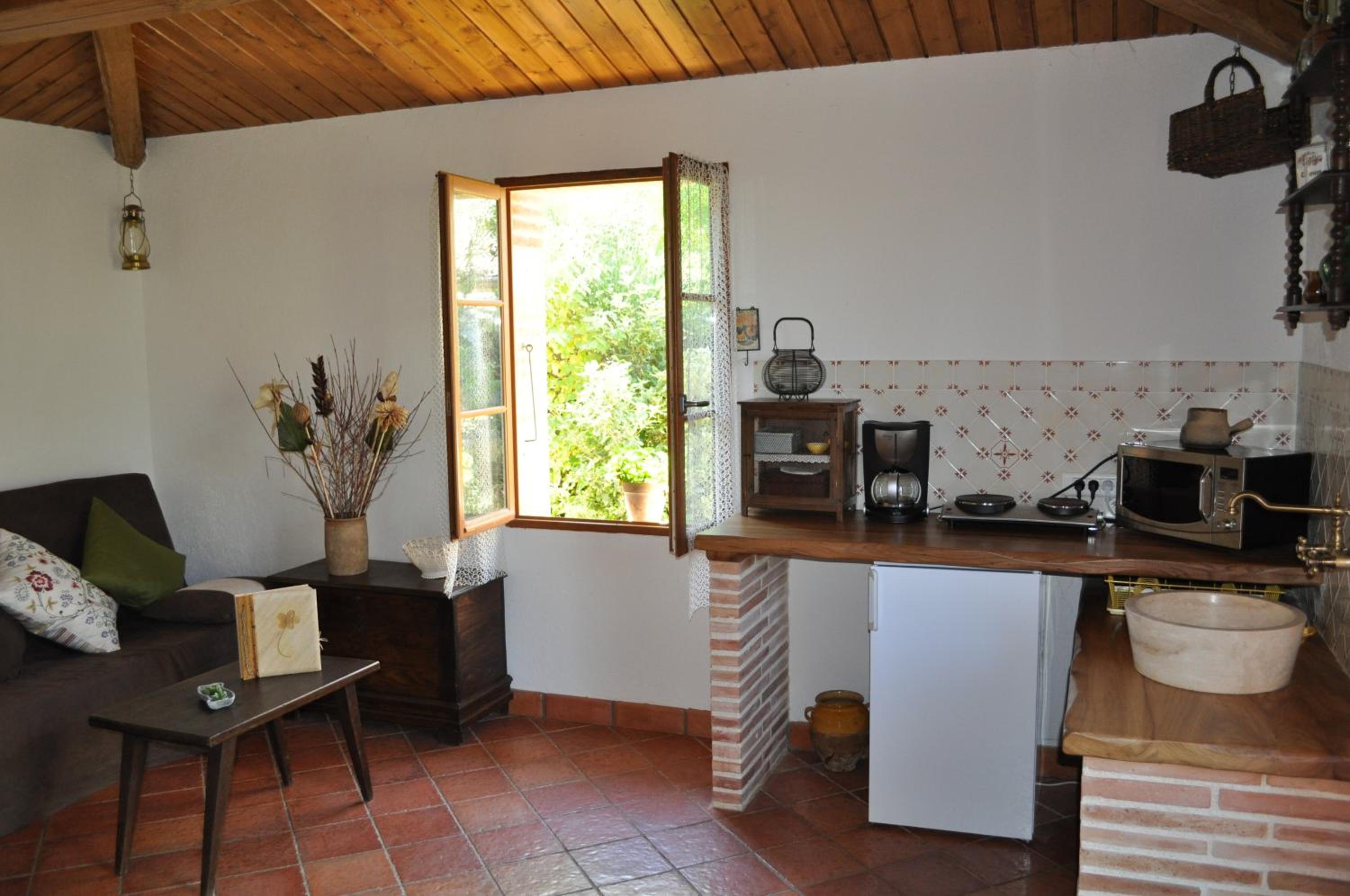 Chalet (2 Adults) - Photo 2