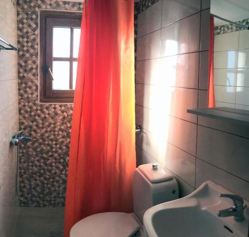 One-Bedroom Apartment with Ocean View