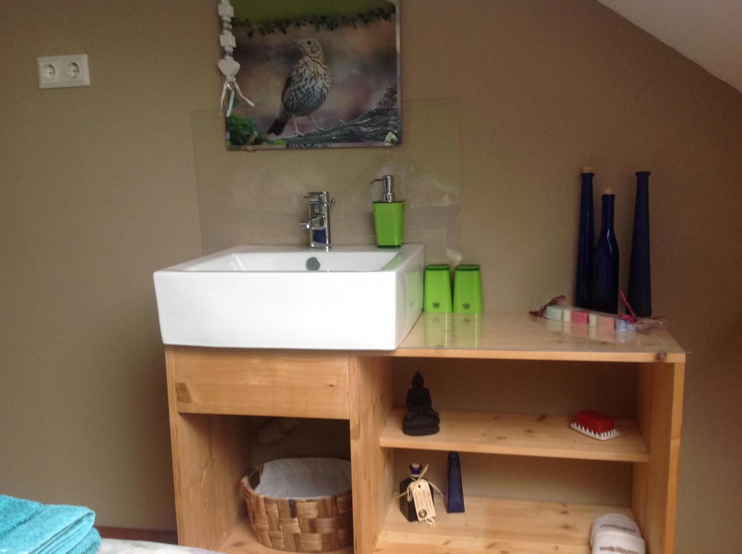 Budget Single Room photo 2