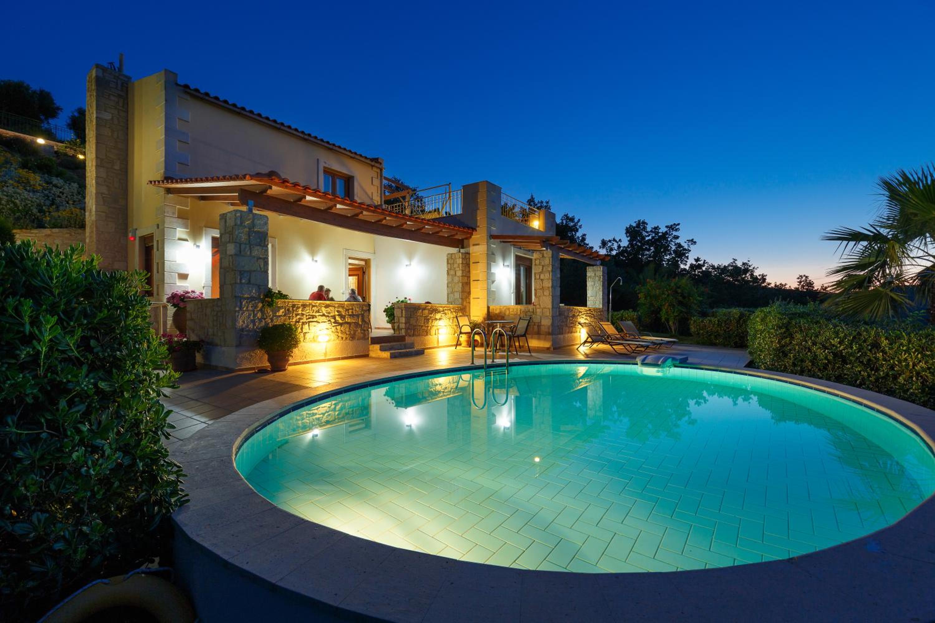 Two-Bedroom Villa with Private Pool-Thymari photo 2