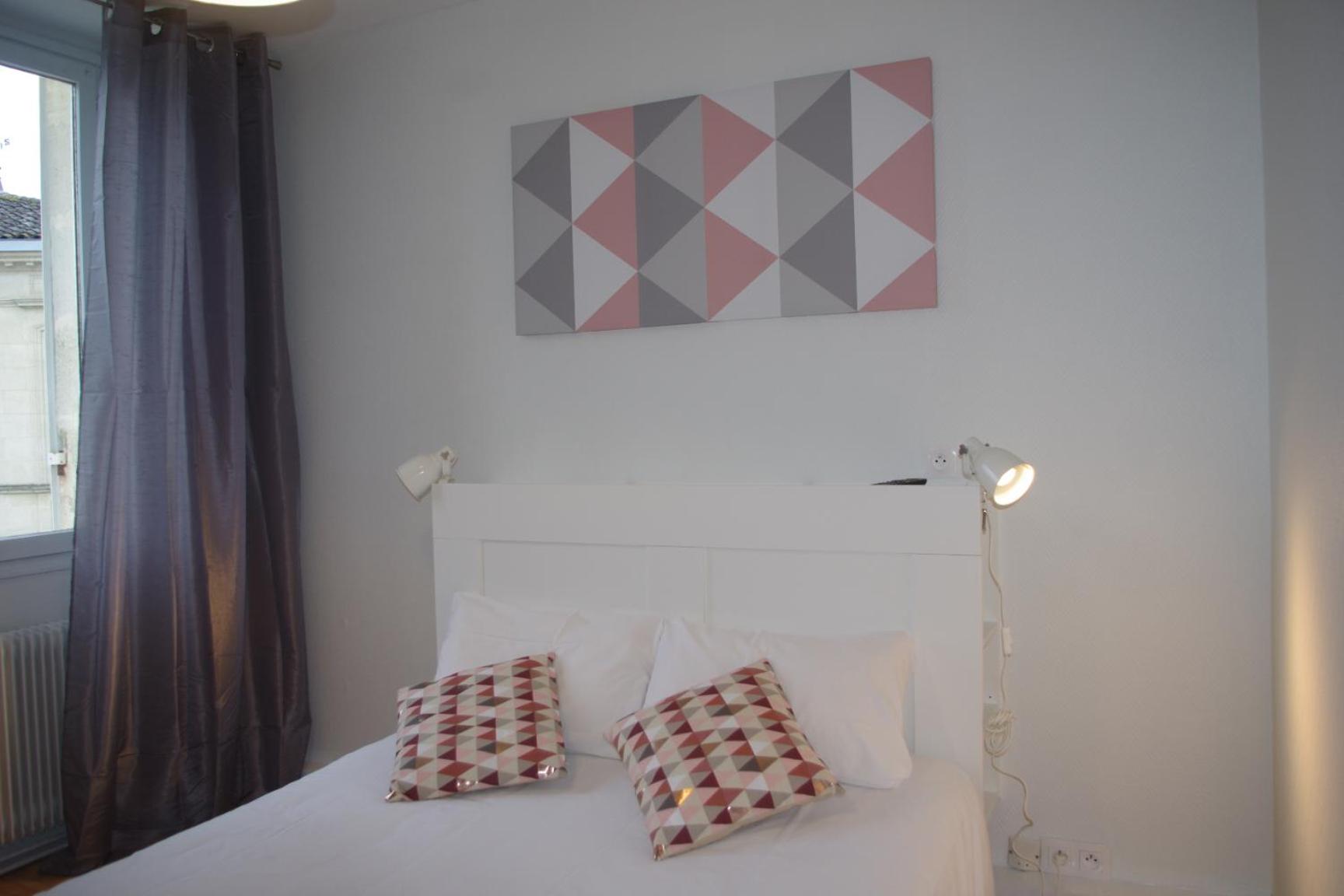 Standard Double Room - Photo 3