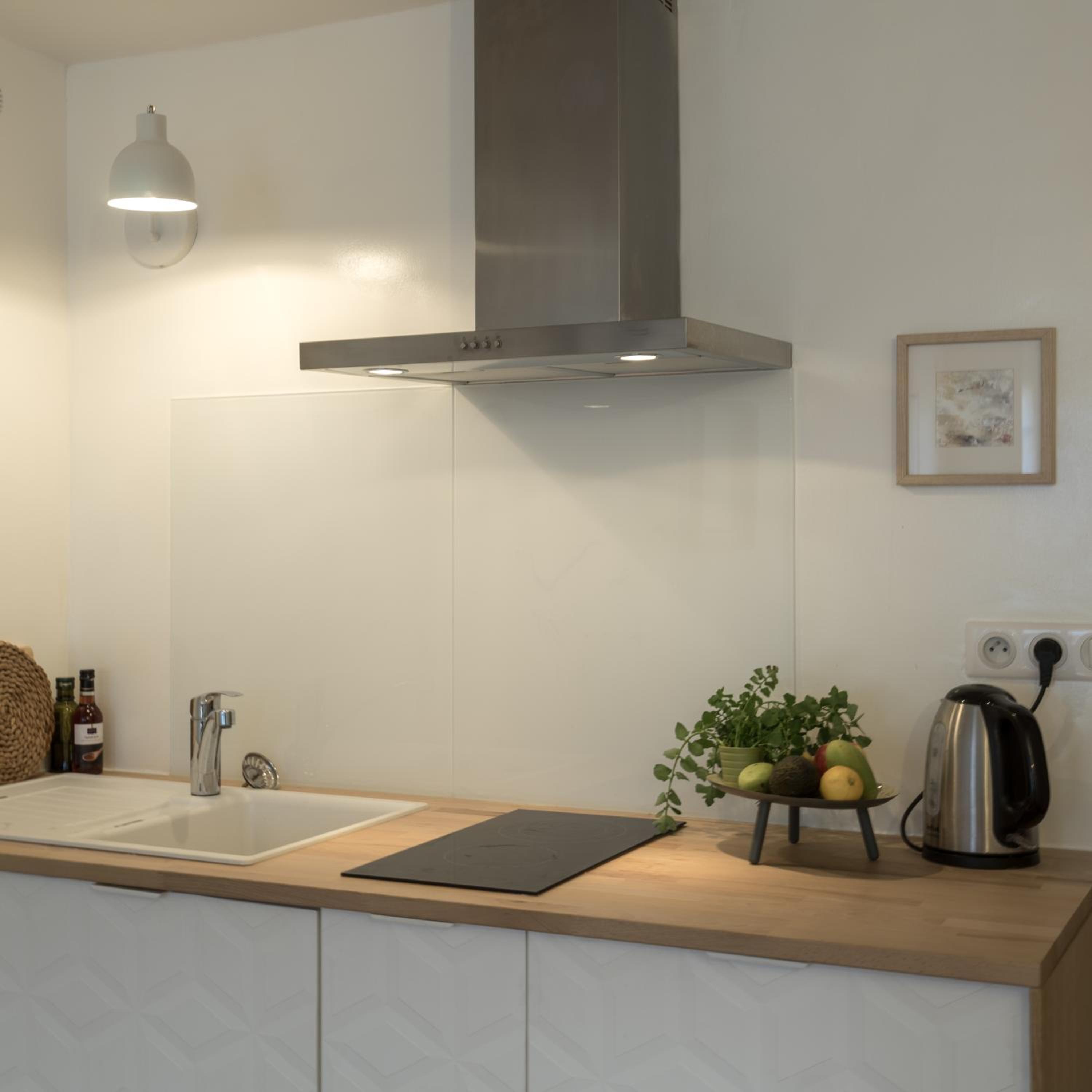One-Bedroom Apartment - Photo 4