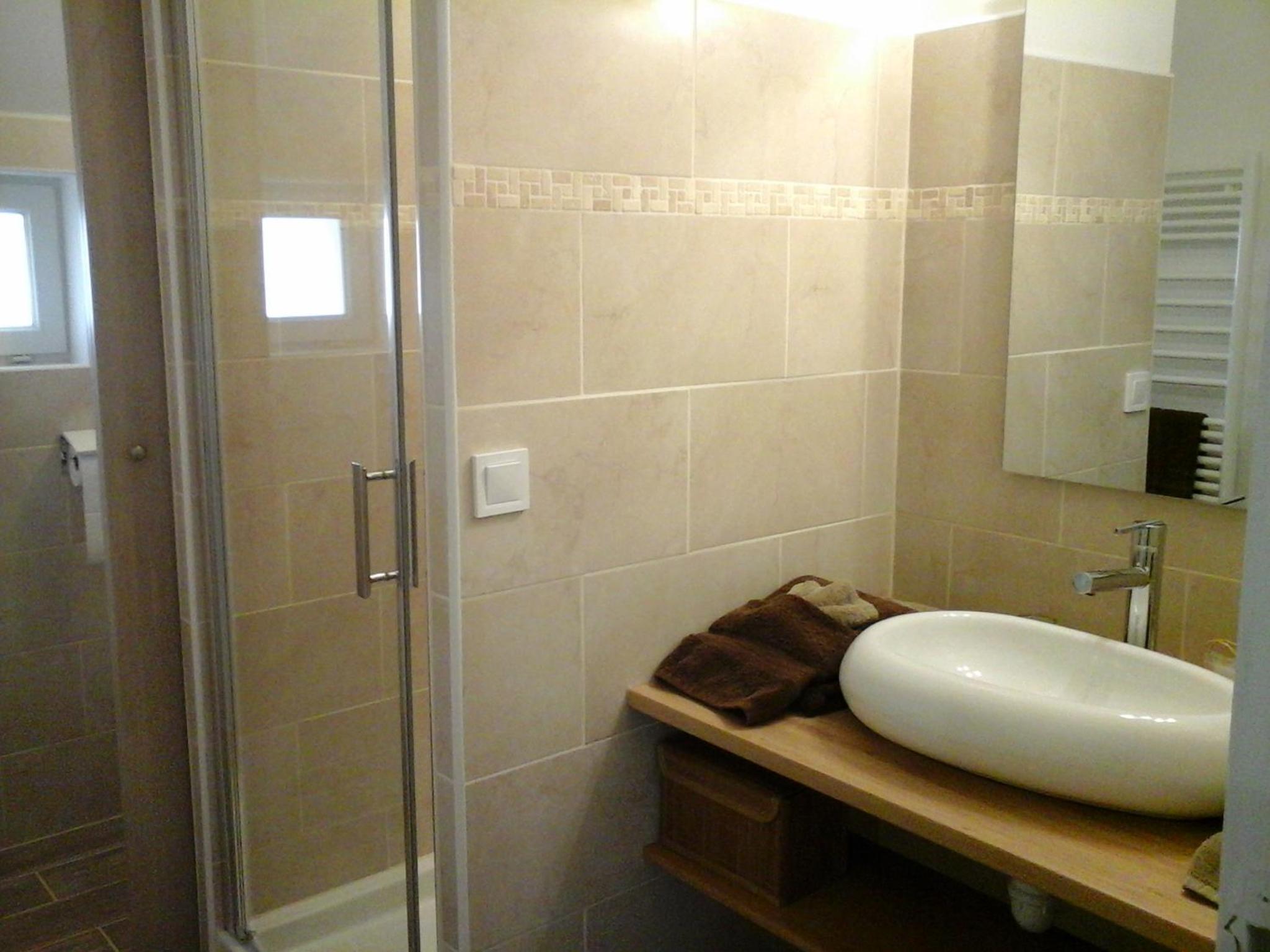 Queen Room - Photo 1