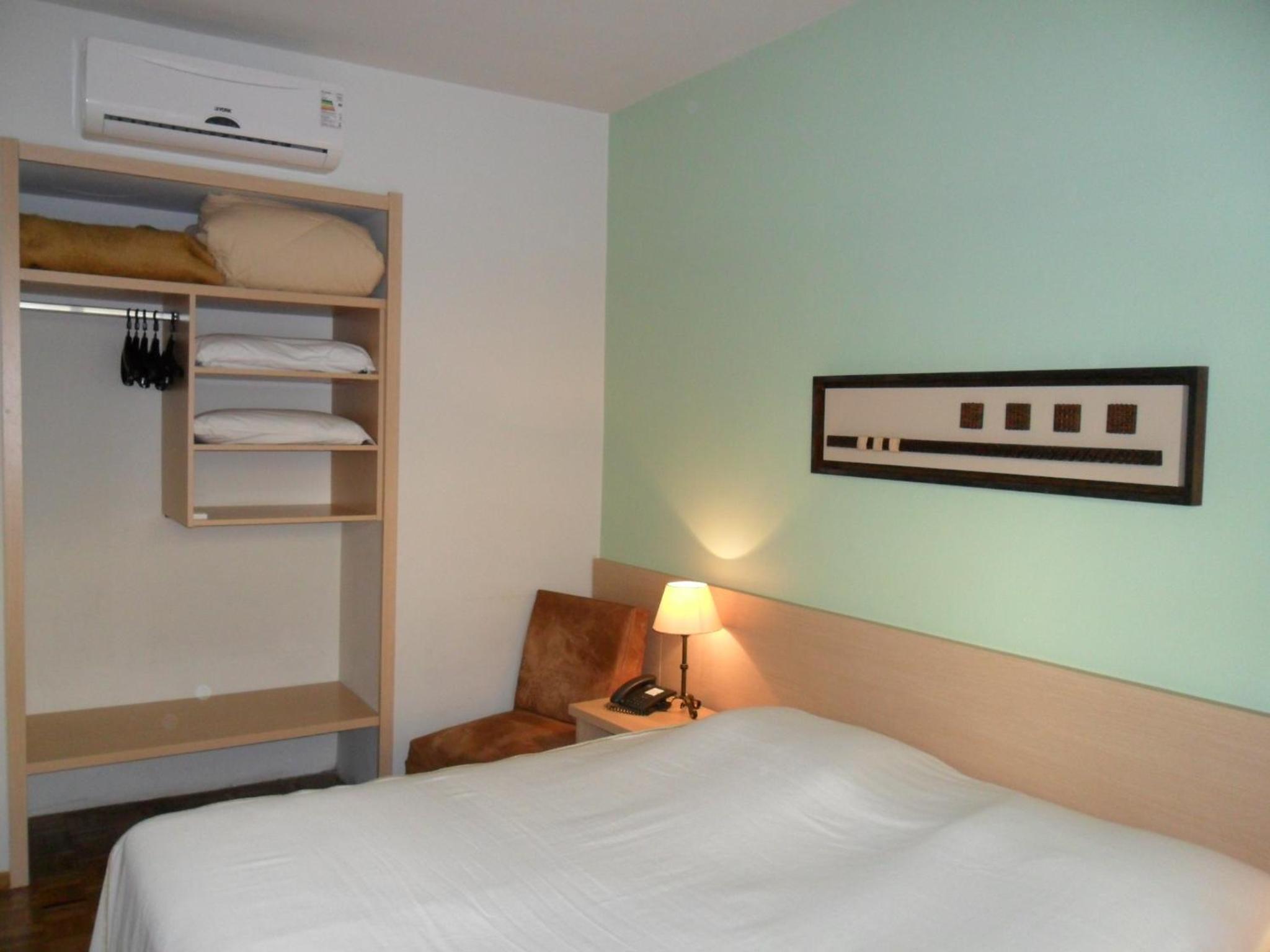 Standard Double or Twin Room photo 1