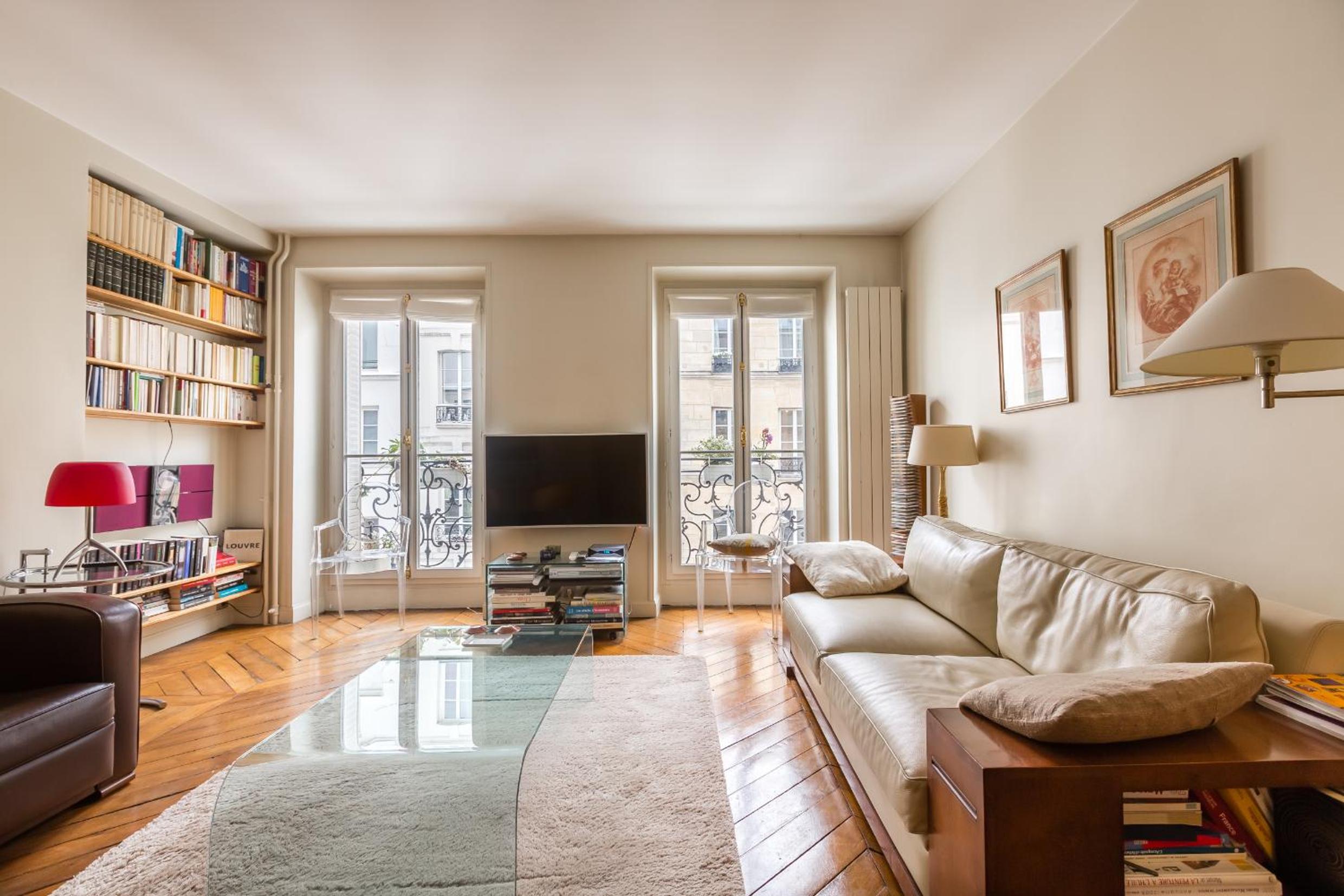 Apartment photo 1