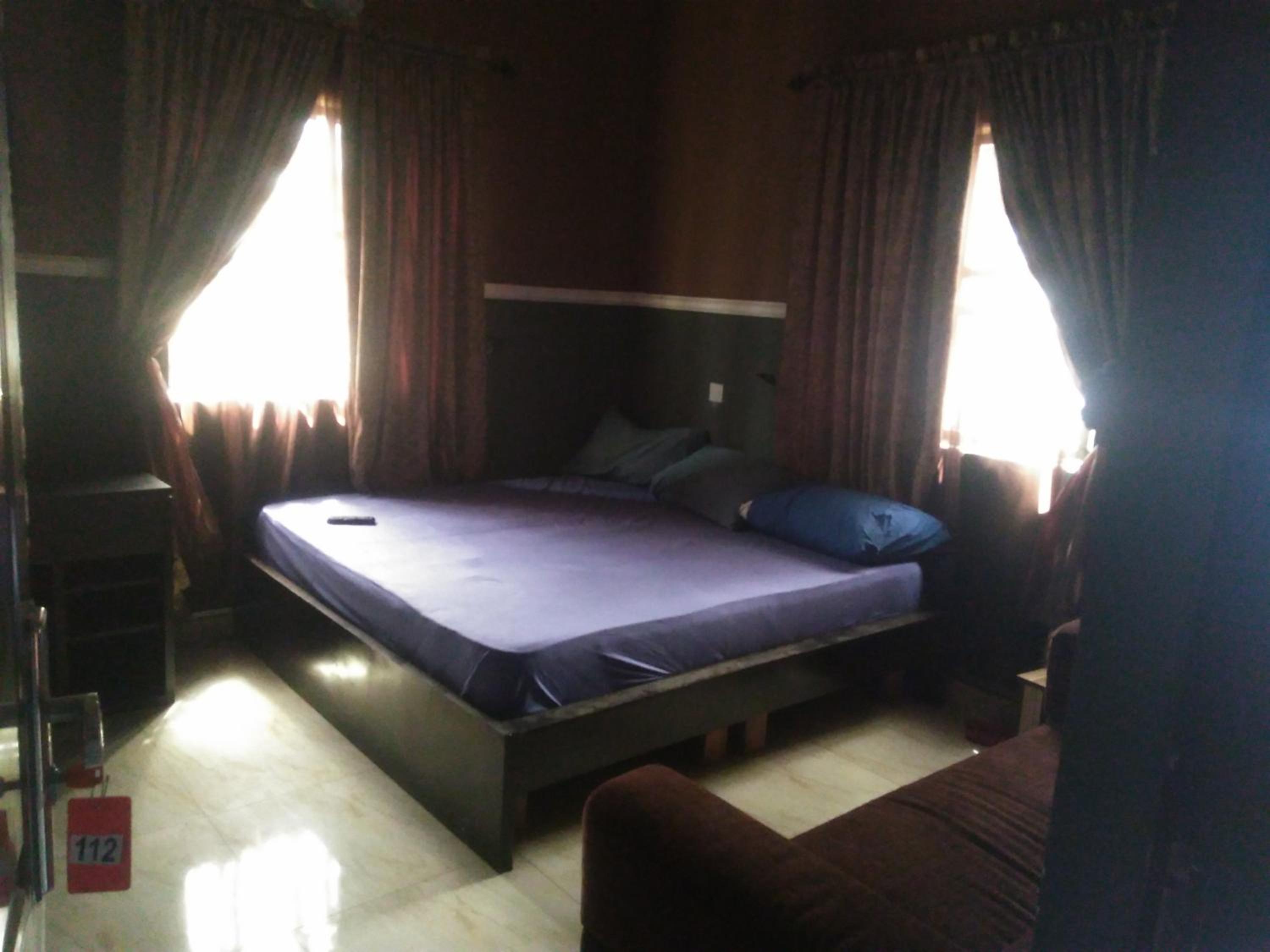 Large Single Room photo 1