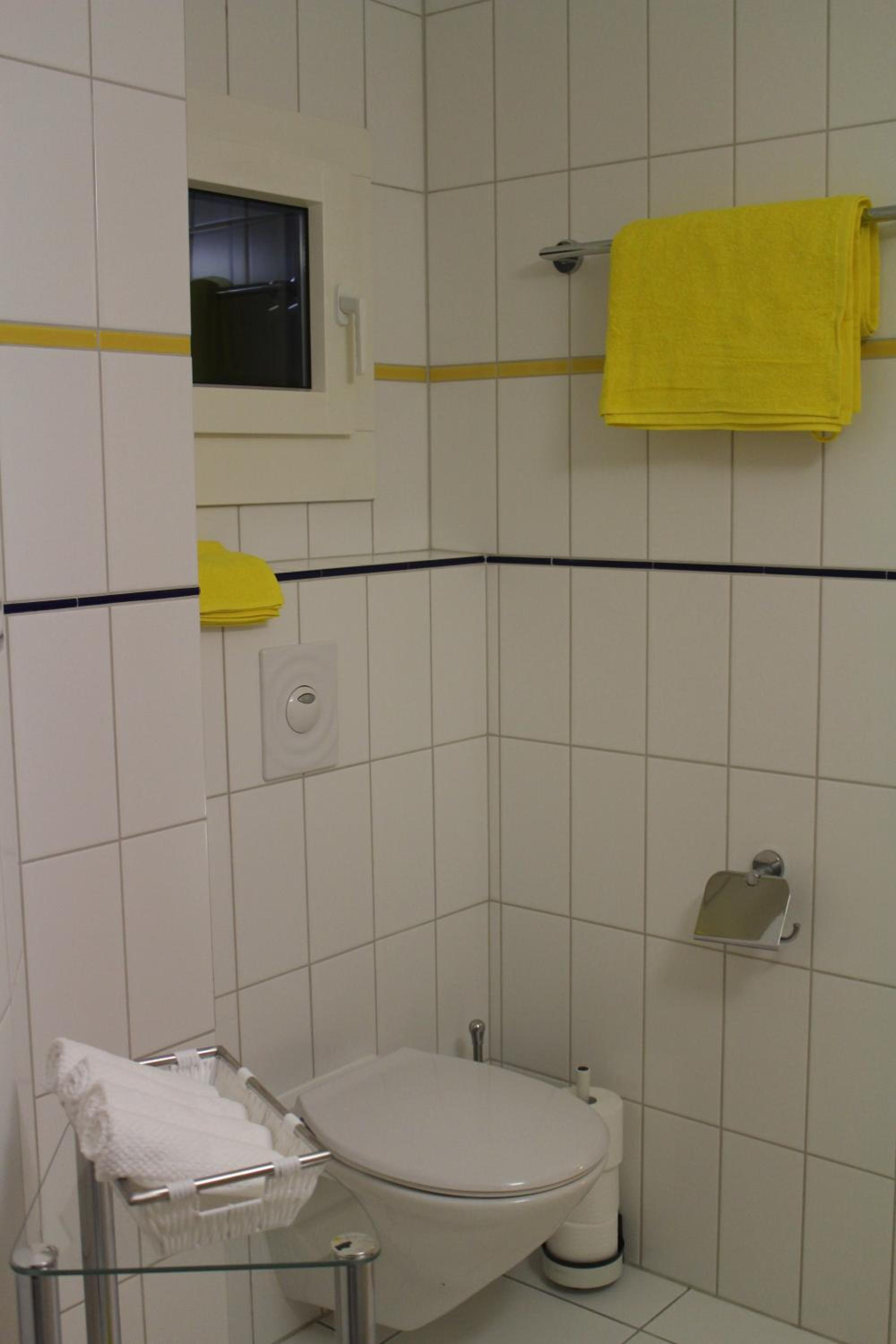 Double or Twin Room with Private Bathroom photo 1