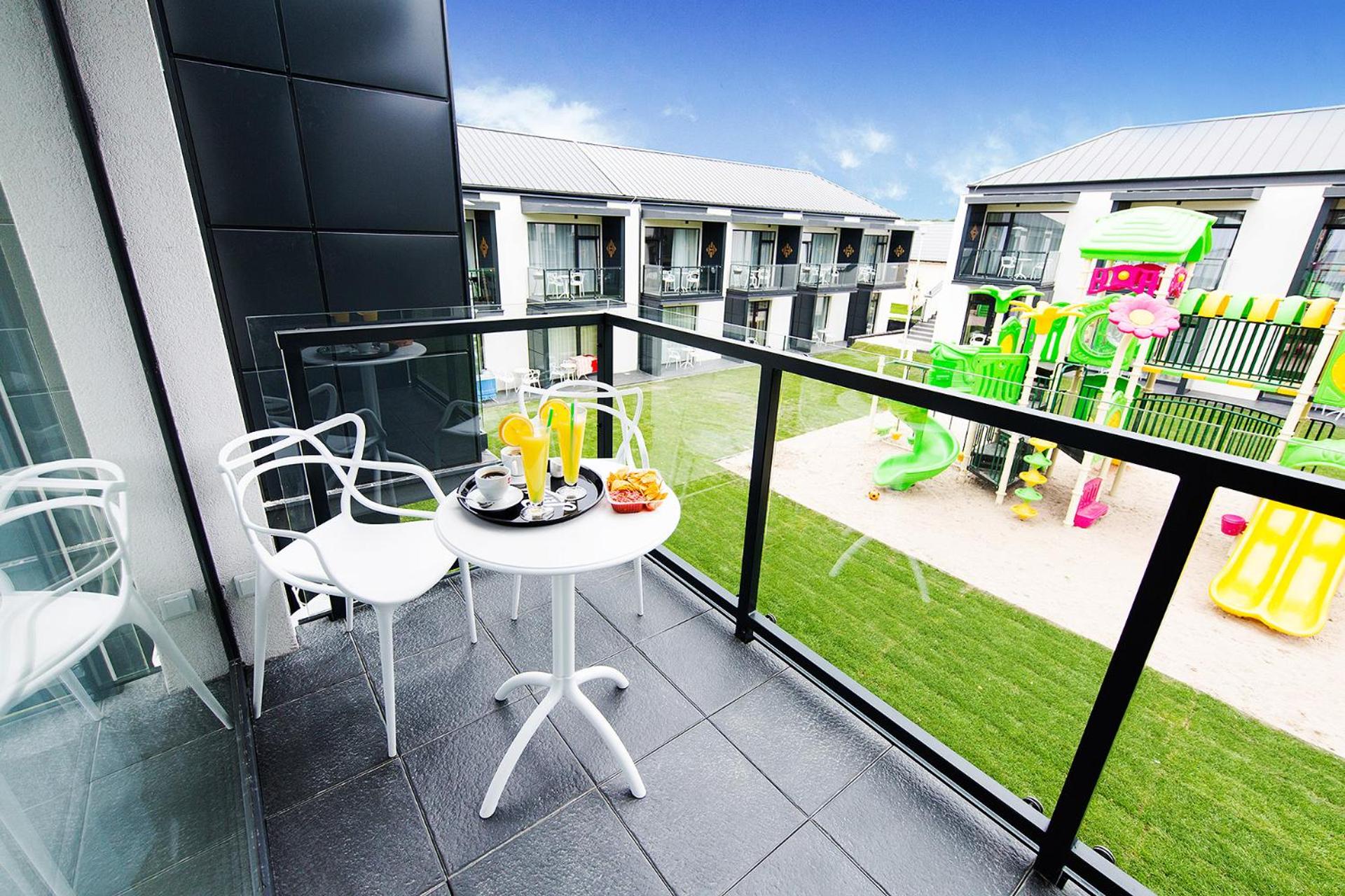 Deluxe Apartment