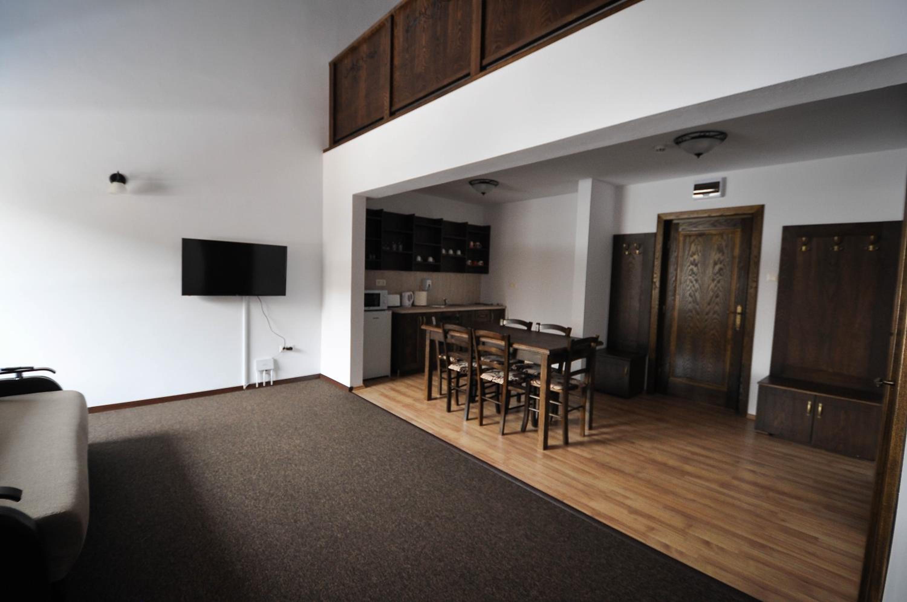 Studio Apartment photo 2