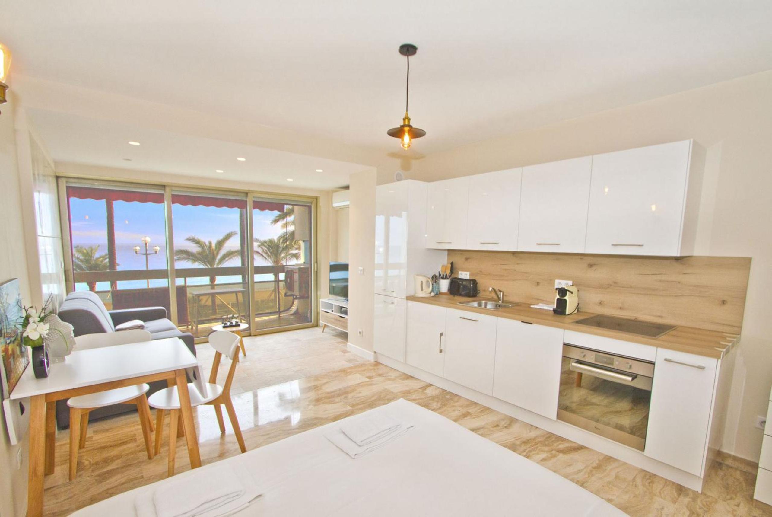 Studio with Sea View