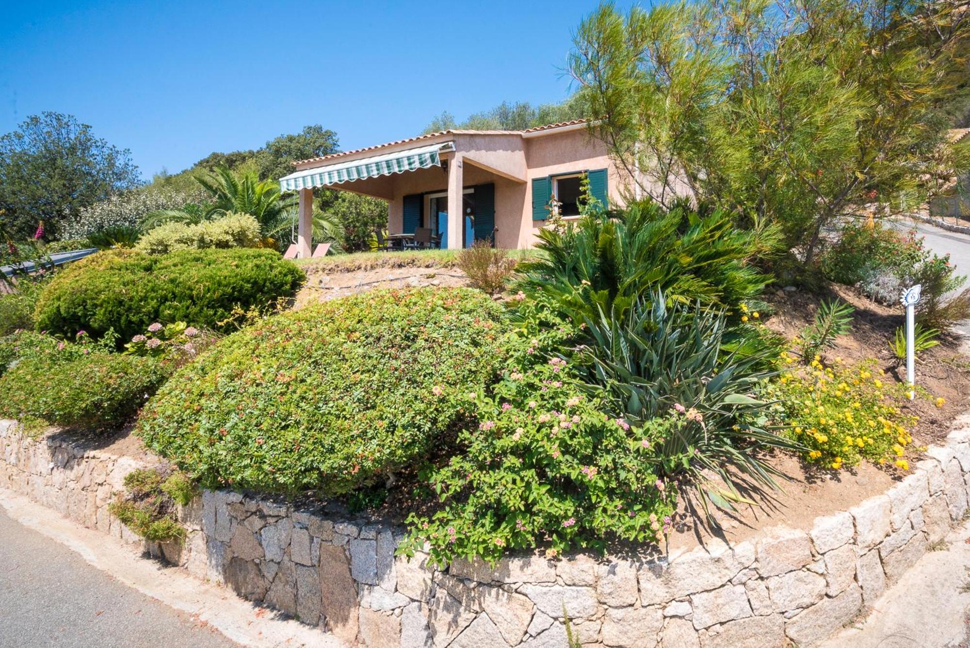 Comfort Two-Bedroom Villa with Panoramic Sea View 
