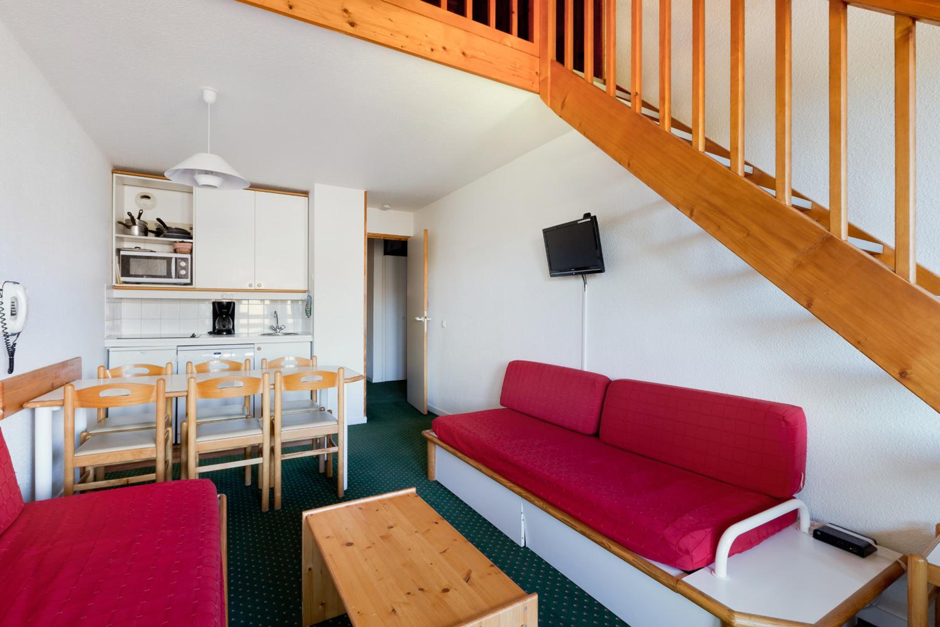 Comfort Two-Bedroom Apartment (7 People)