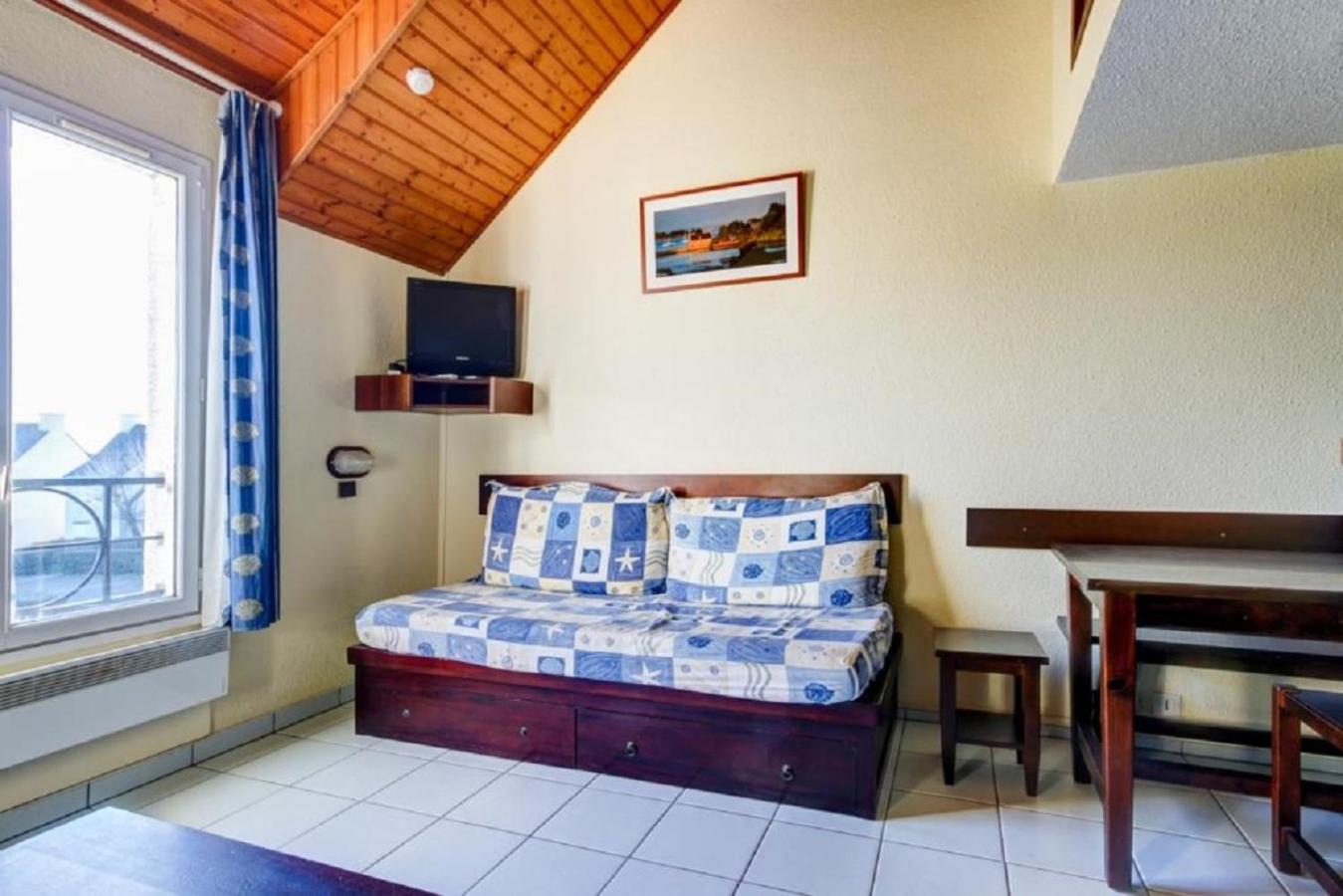 Comfort One-Bedroom Apartment (7 People) photo 1