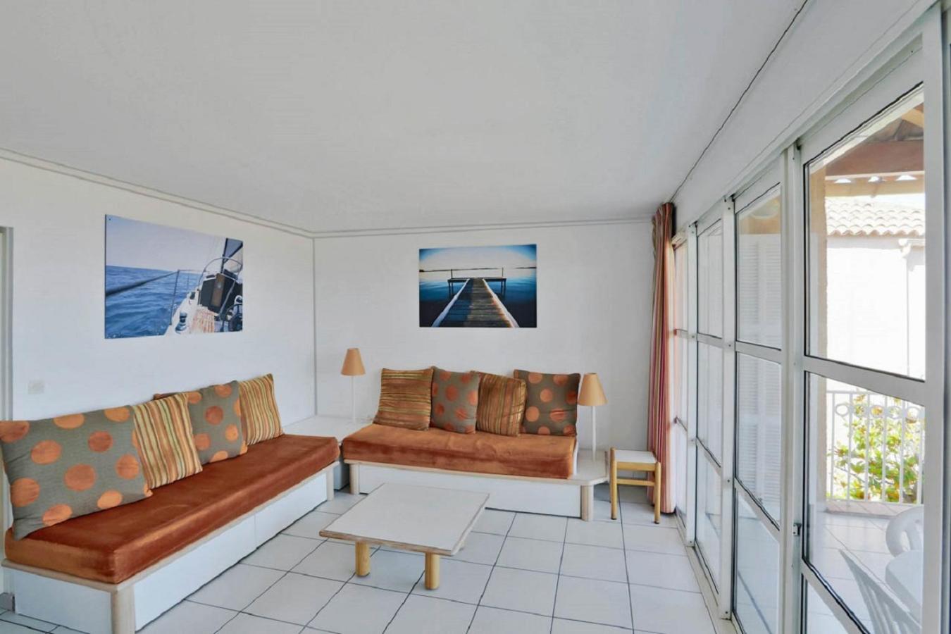 Select Two-Bedroom Apartment (7 People)