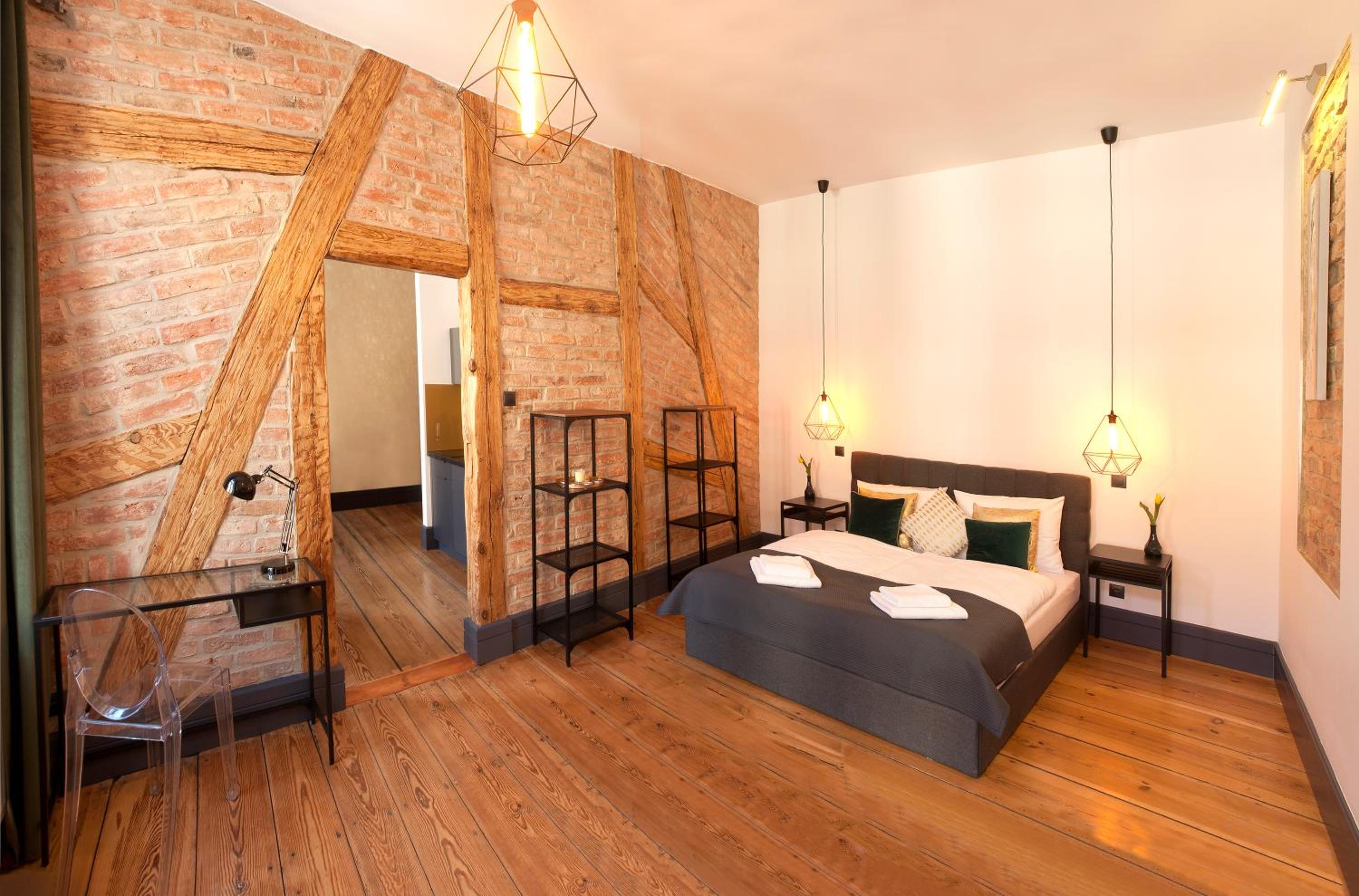 One-Bedroom Apartment - Photo 5