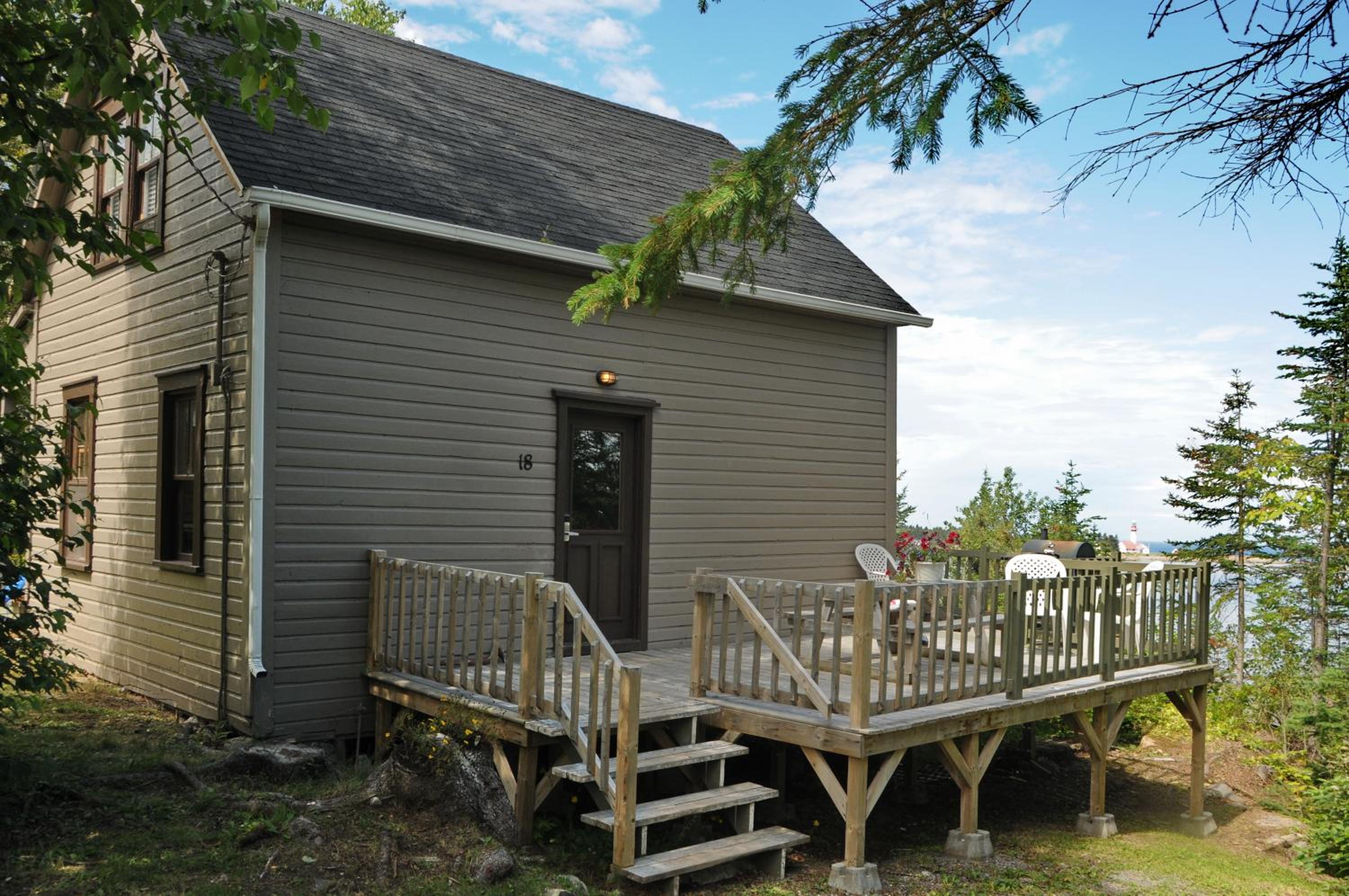 One-Bedroom Chalet with Sea View photo 3