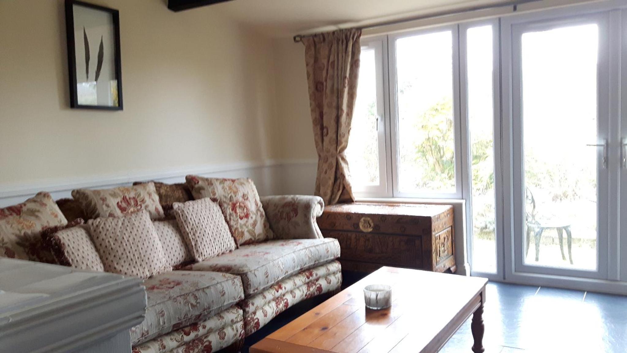 One-Bedroom House photo 2