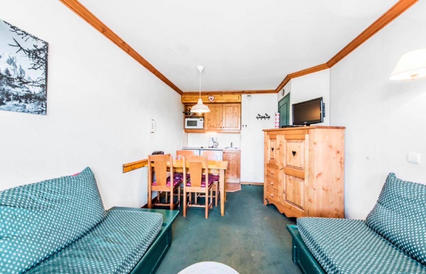 Select One-Bedroom Apartment (5 People) photo 2